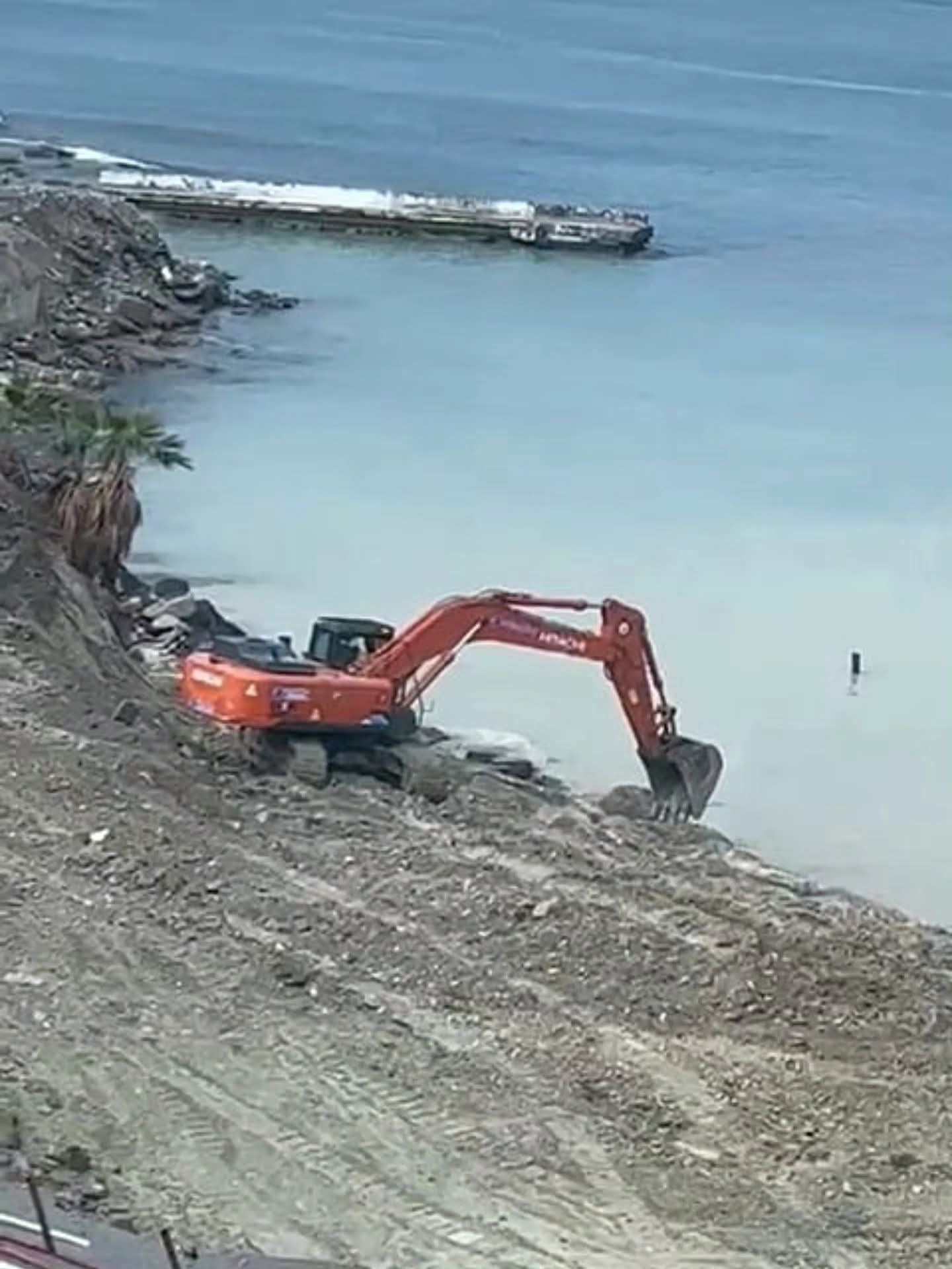 Kusadasinda Maviye Beton Darbesi Cevrecileri Ayaklandirdi 633897 78C866265Df566Fed2844128Bd5Ddb4E