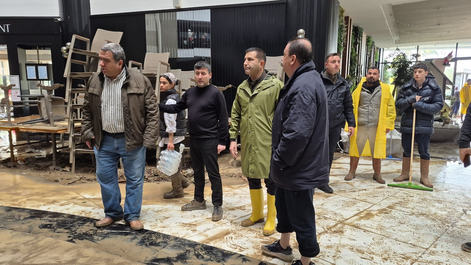 Kusadasinda Saganak Yagisin Izleri Silinmeye Baslandi 632670 44D5E536Fe09Bd5F71013316Ea2Fc7Af