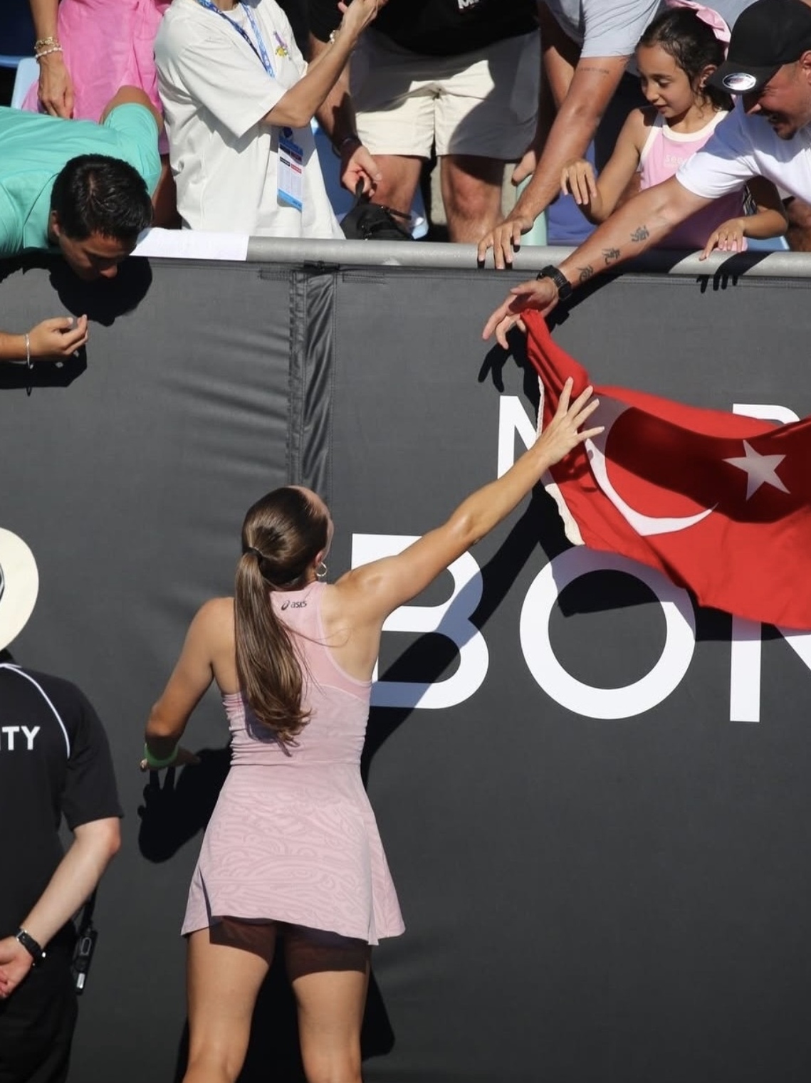 Milli Raket Zeynep Sonmezden Avustralya Acikta Tarihi Zafer 632694 F0Afe8A54Babc4C2458E941B915722Ac