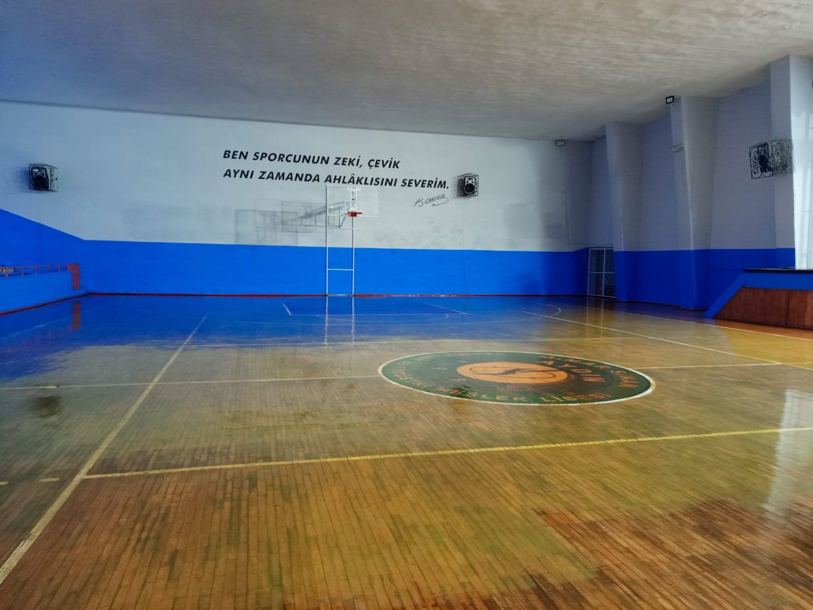 Mimar Sinan Mtal Spor Salonu Yenilendi Ec5755Cb916Ddf719D8B89B5866D0D91