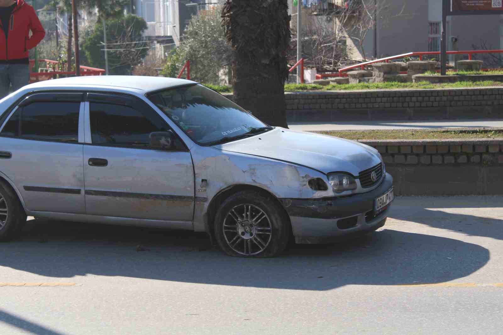 Minibus Ile Otomobil Carpisti 1 Yarali F0Ce723B2F0836A46E9C6350A10Ae66A