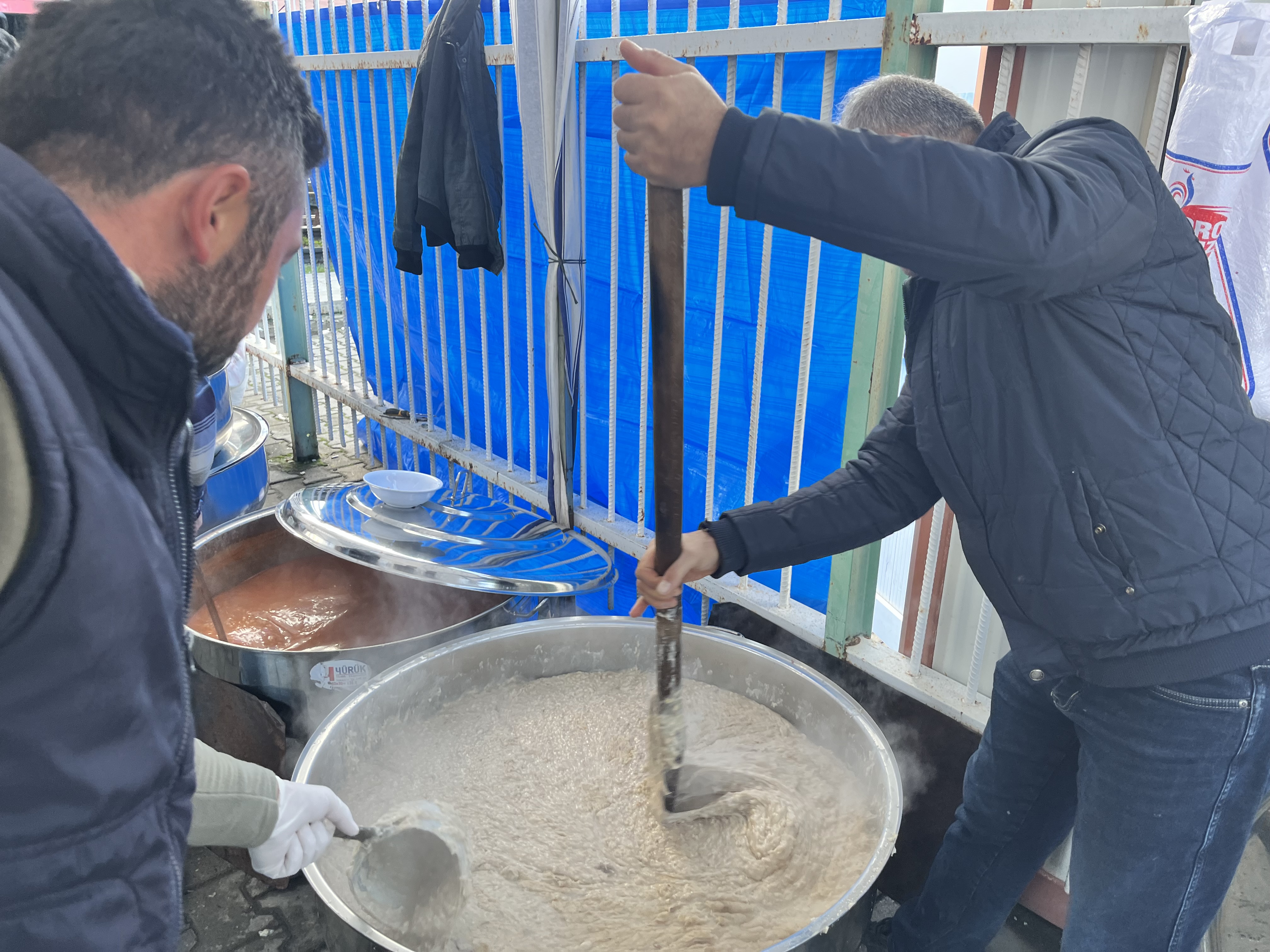 Nazilli Bakkallar Odasinda Fatih Astepe Guven Tazeledi 629058 22Ad1E7Af8Eecb2A806E9456A351C52F