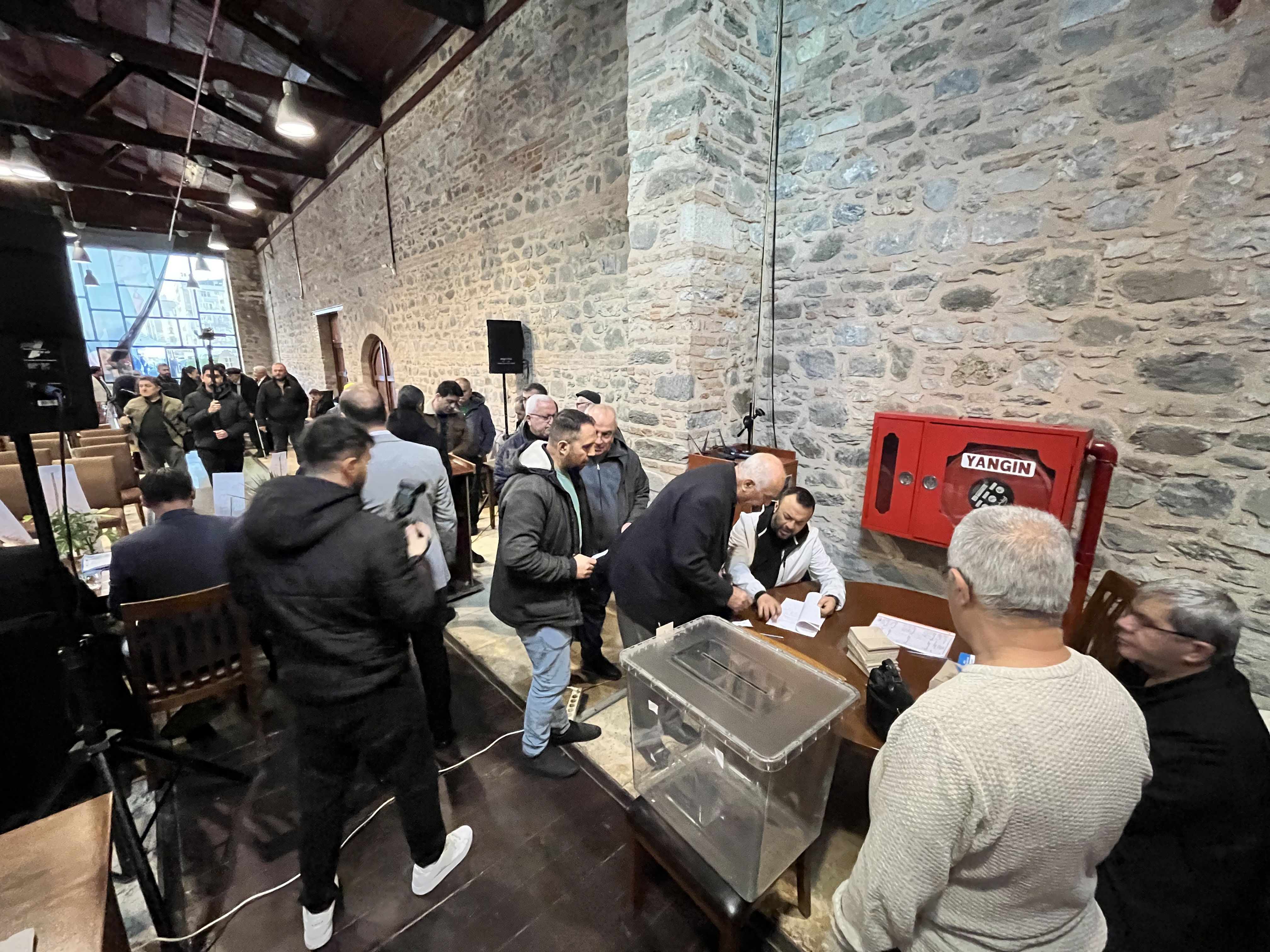 Nazilli Bakkallar Odasinda Fatih Astepe Guven Tazeledi 629058 5Ce54089791B0Fc95E9C853A30251Fff