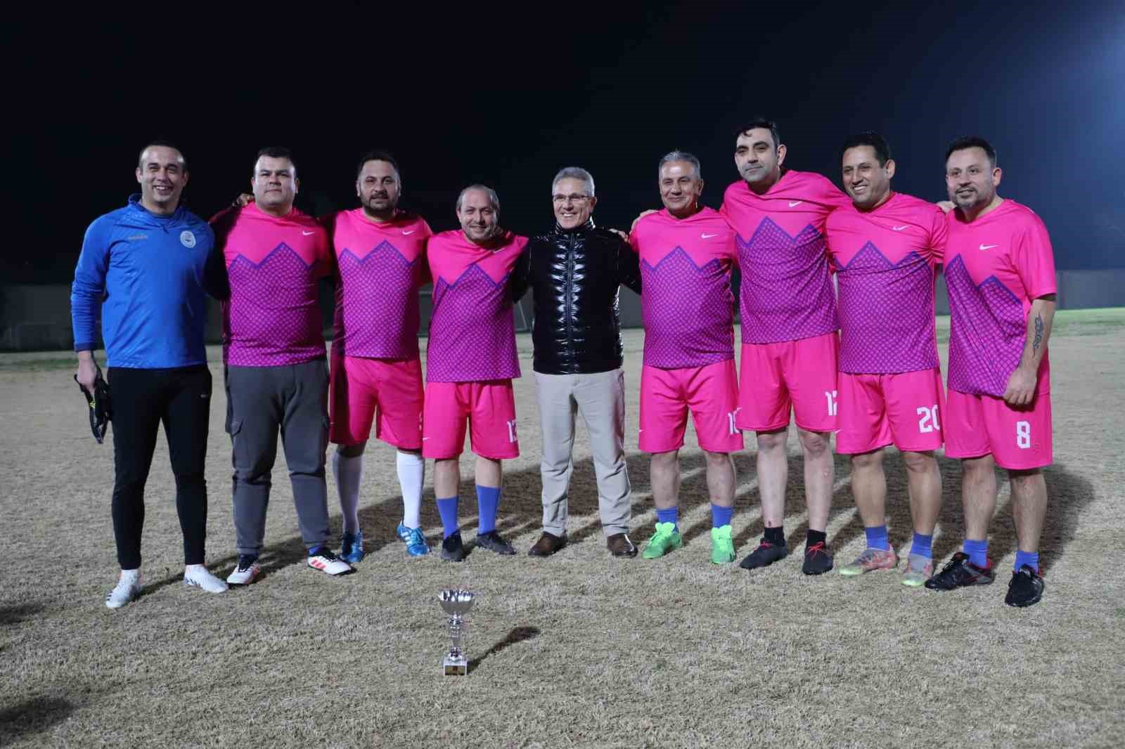 Nazilli Belediyesi Futbol Turnuvasinda Sampiyon Ozel Kalem Mudurlugu Oldu 53Ce4C5647F32F3B2B5E9Fb5F1524875