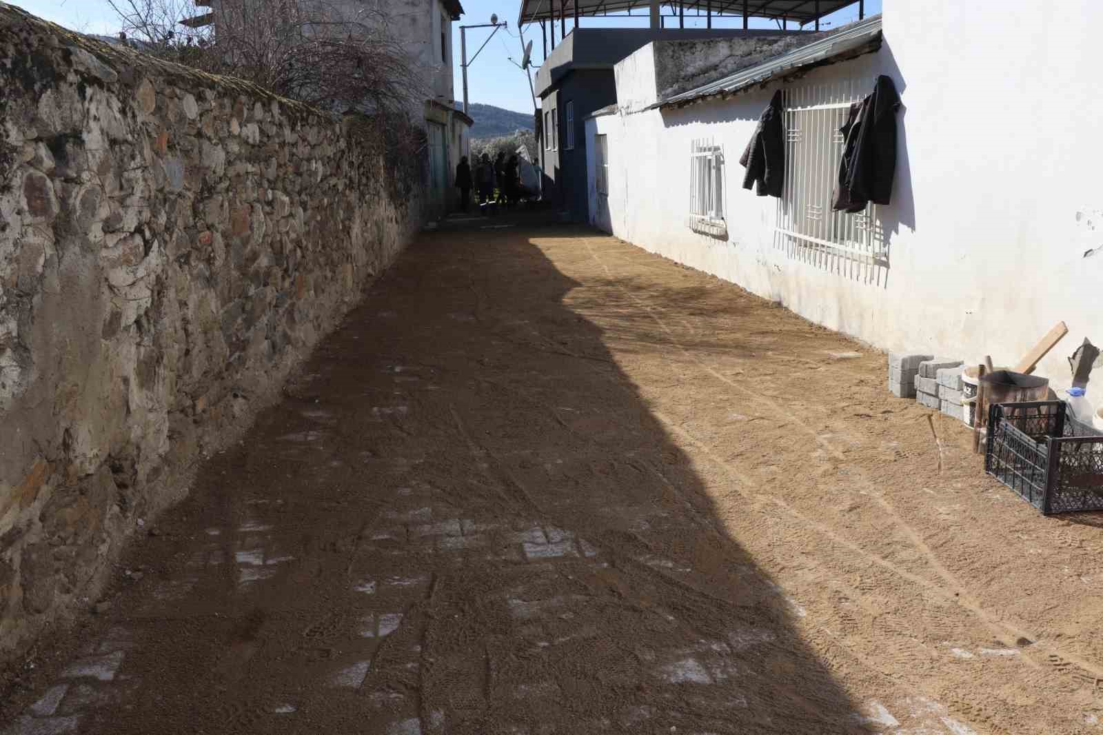 Nazilli Belediyesinden Pirlibeyde 4 Ayri Yol Calismasi 22Ef93Ebaa707Fb78669111478F259C8