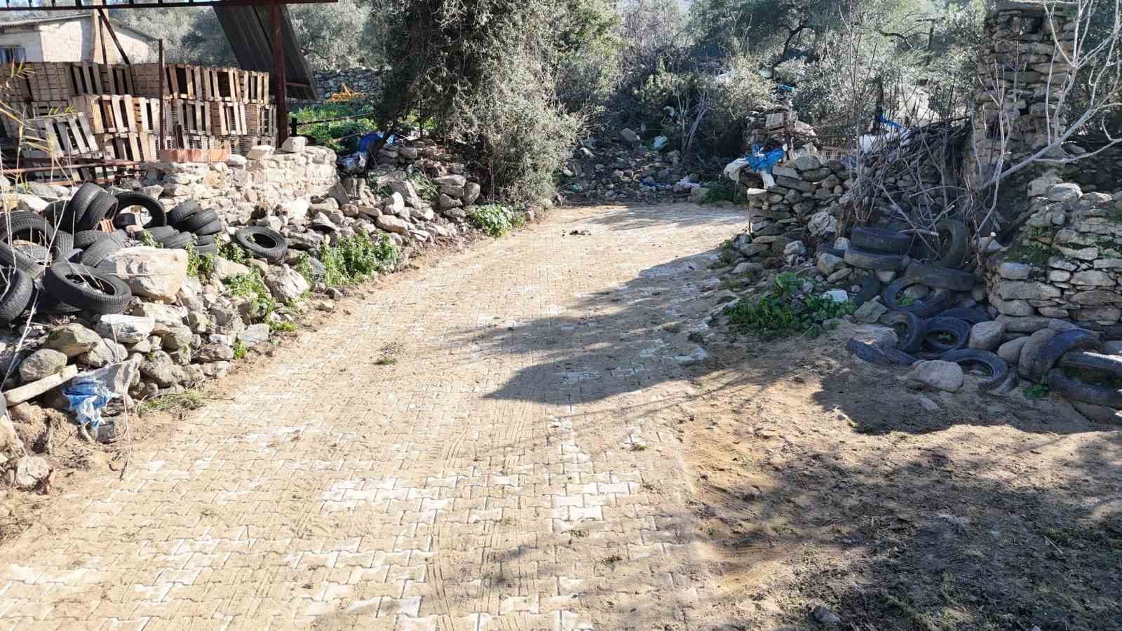 Nazilli Belediyesinden Pirlibeyde 4 Ayri Yol Calismasi Cd3Fbc091F5726Aef65C2591A249632B