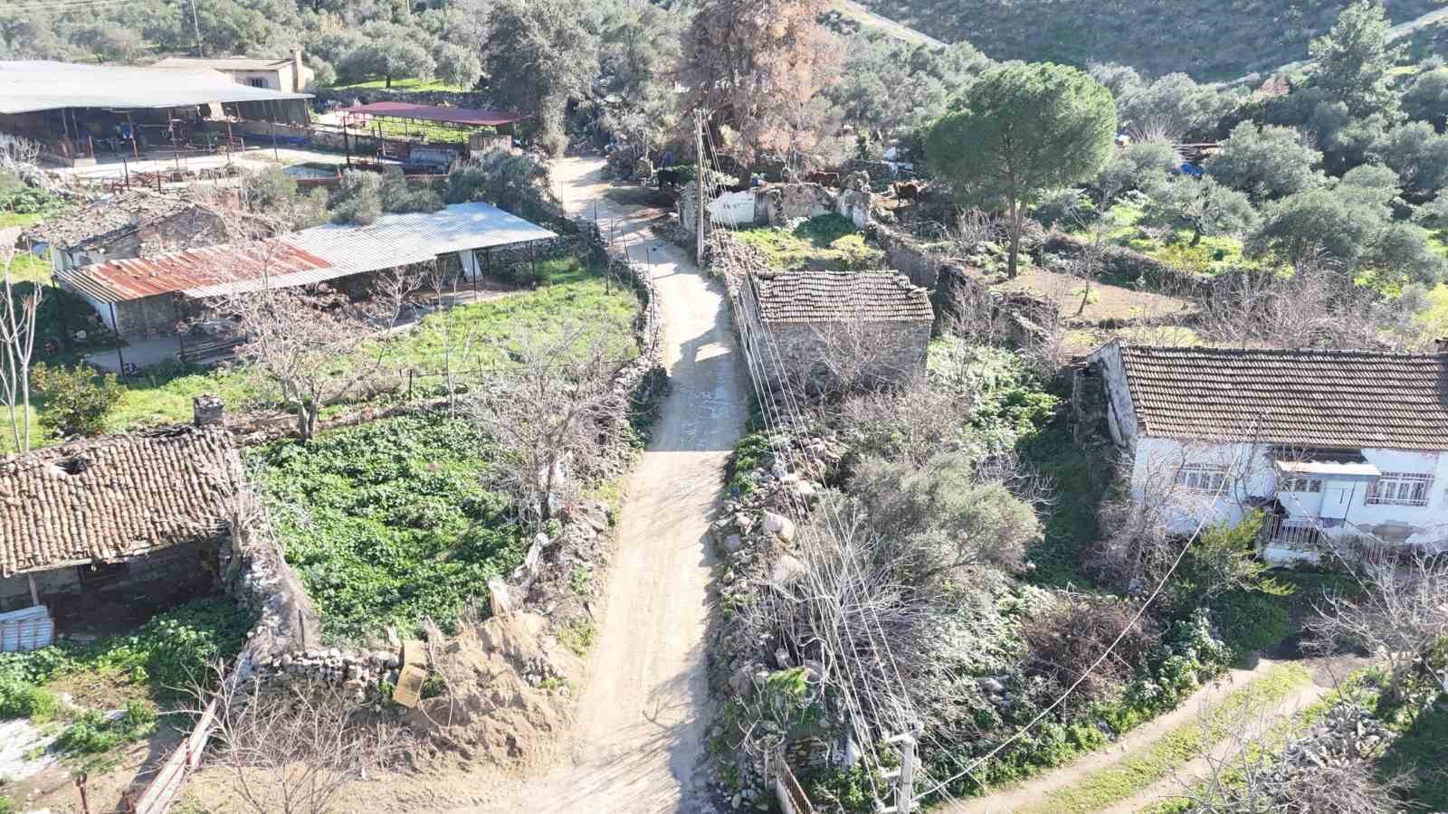 Nazilli Belediyesinden Pirlibeyde 4 Ayri Yol Calismasi Dd7911276F082010A9Ffe7A4C1229F6B