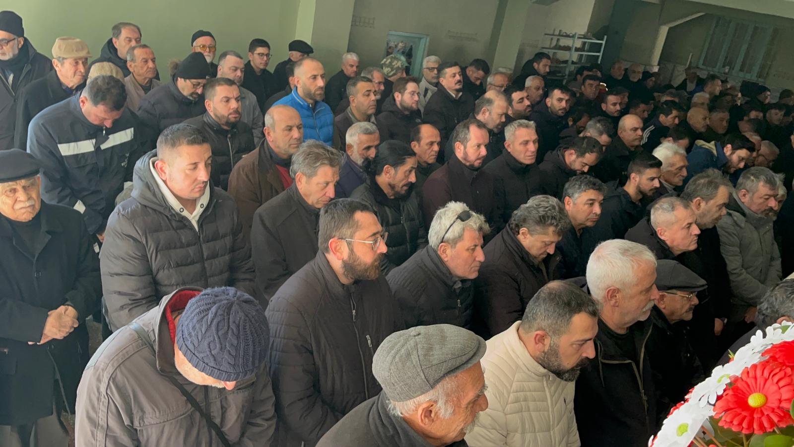 Nazillide Aci Gun Baskan Ozmen Anneannesi Son Yolculuguna Ugurlandi 631974 E3Cefe5Ccda7C067512D2683E217Bfee