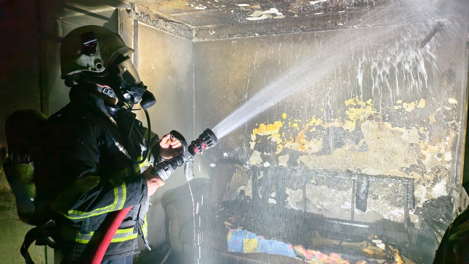 Nazillide Geceyi Alevler Aydinlatti Tek Katli Ev Kule Dondu 629318 3959F99A3036C74Db0C5B0E16B24Aaf2