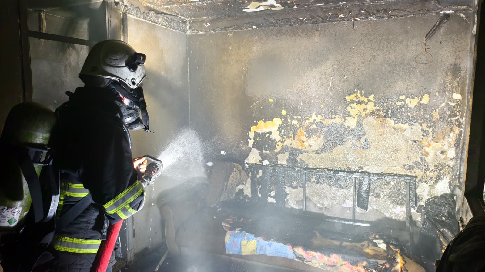 Nazillide Geceyi Alevler Aydinlatti Tek Katli Ev Kule Dondu 629318 4578Ea48A1Dcb0De41D6845414F1C9A6