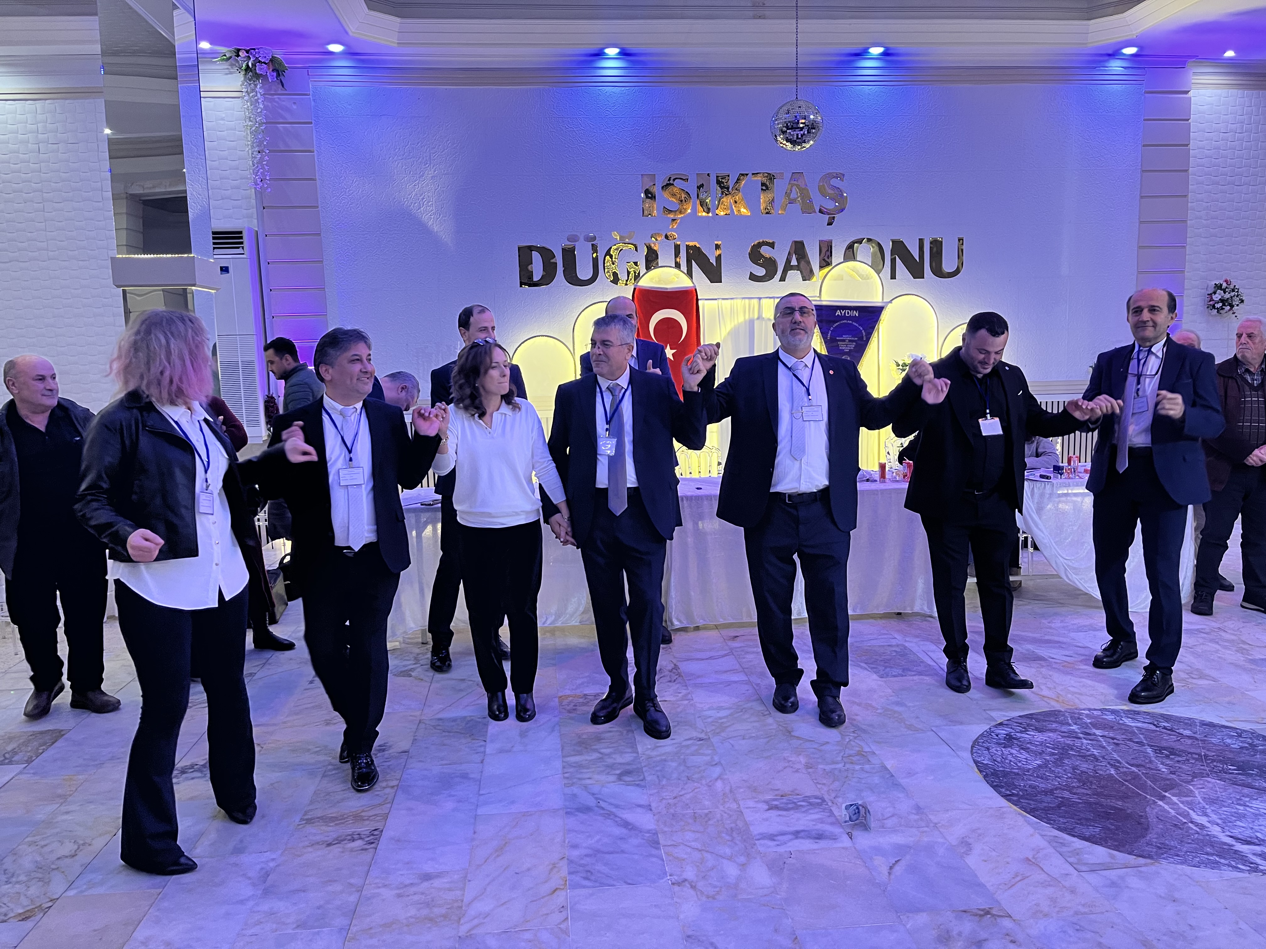 Nazillide Manifaturacilarda Hudai Tosun Guven Tazeledi 629481 8037Fc062Ec908E475D3Aaeec69E6E09