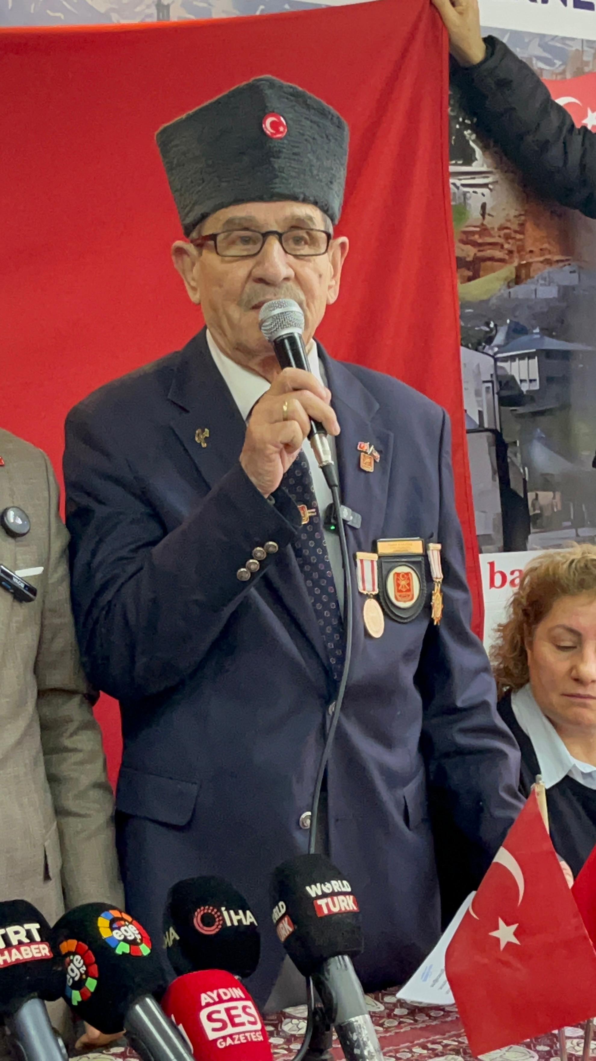 Nazillide Stklardan Bayrak Tepkisi Bu Saygisizlik Kabul Edilemez 632568 1277Ed364Ad75Cfb5Afaca9C1B30031F