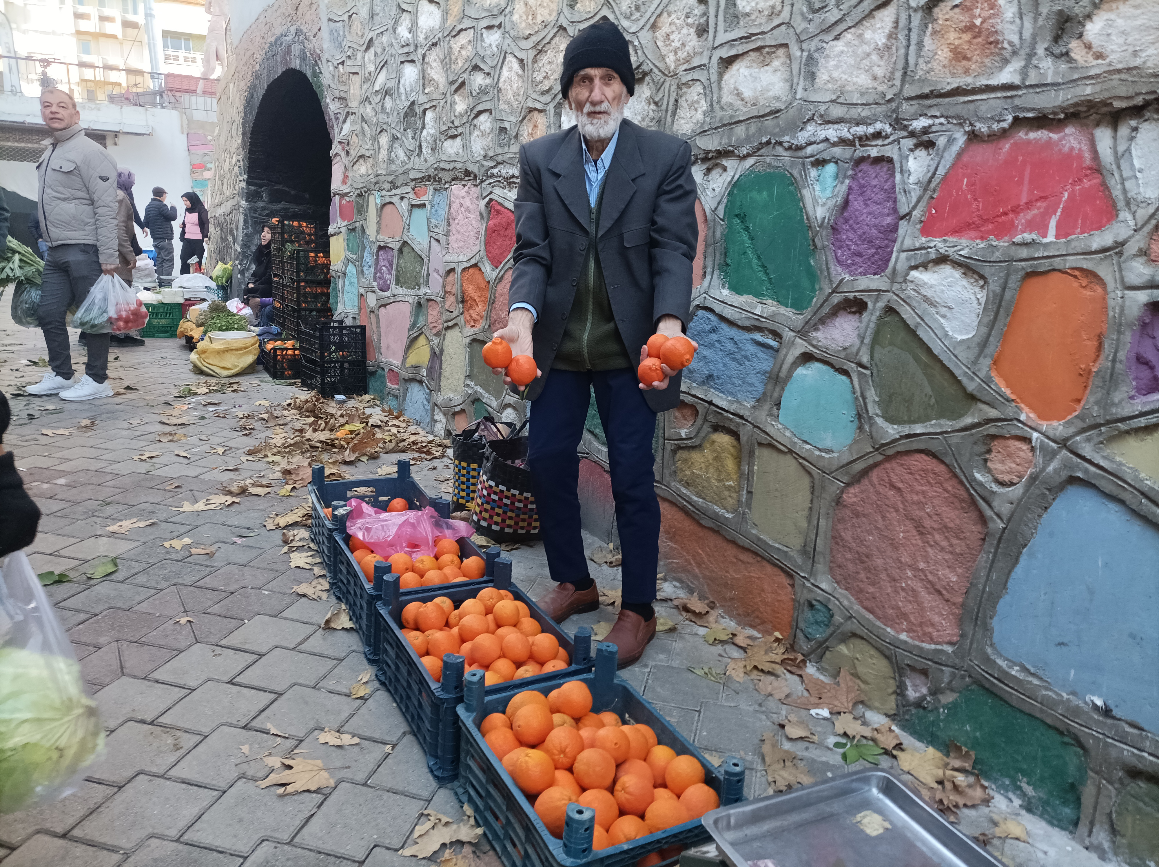 Nazillili Avni Amca Pazarin Nesesi Oldu 79 Yasinda Hem Yetistiriyor Hem Satiyor 627496 E4B674D9B5112D1B0Bd3A63E839D92F7