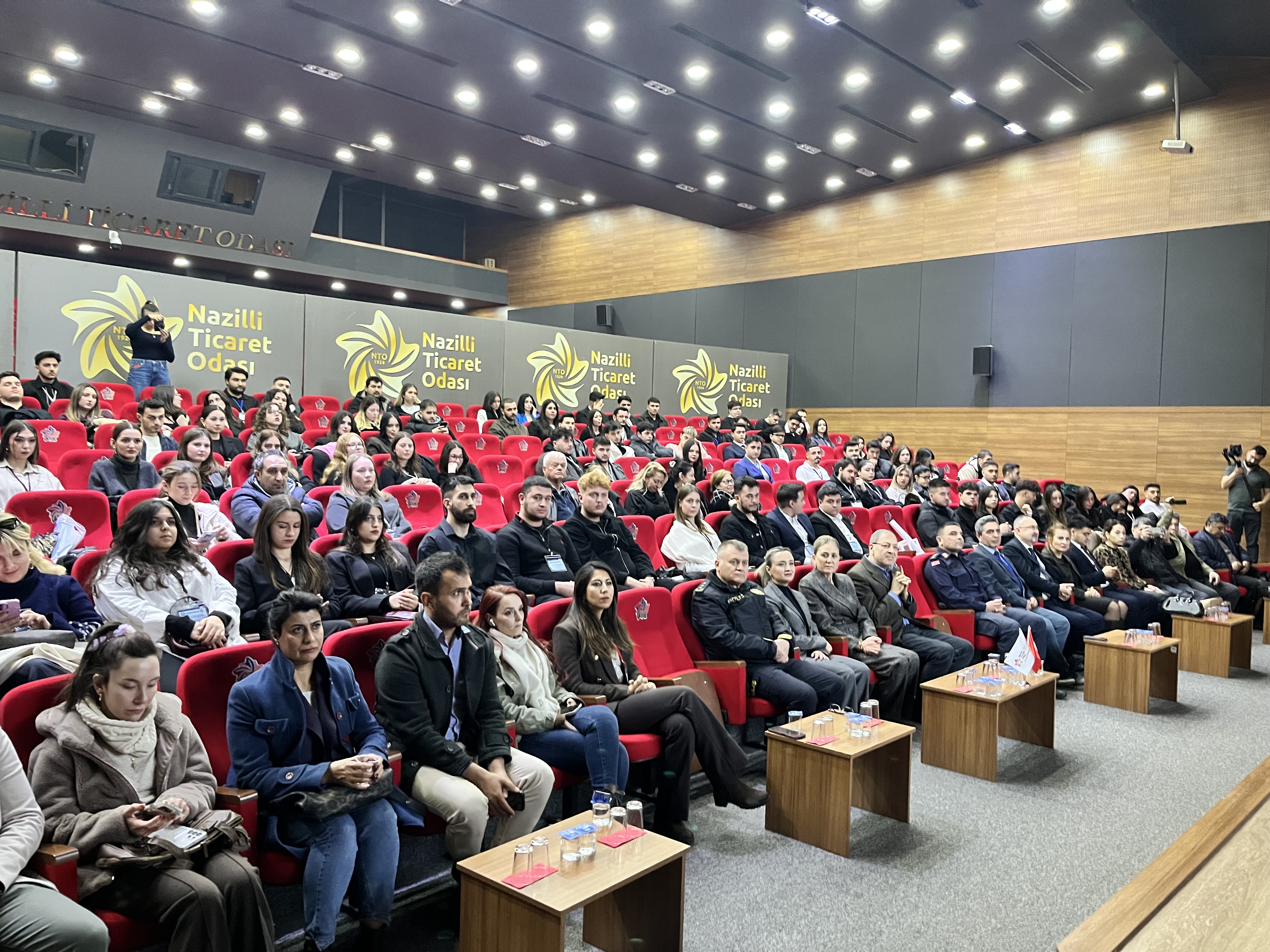 Proje Pazarinin Kazanlari Altinlandirildi 632053 D122036E3D7D4A761Ed7B55732817B85