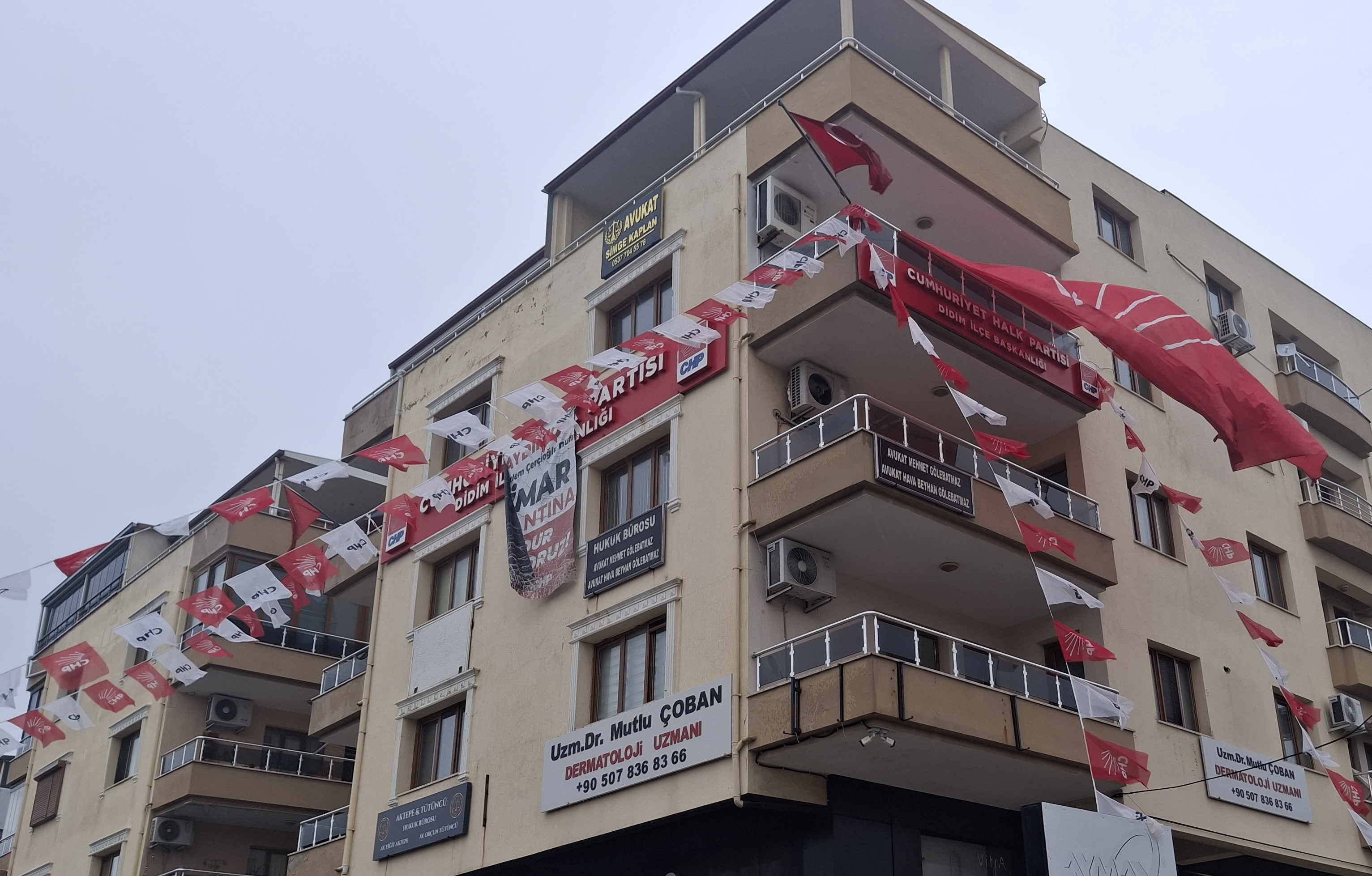 Saatcinin Bayrak Talimati Didimde De Uygulandi 633856 E4Dd27E0Ca892D88De42A06Fc56A2567