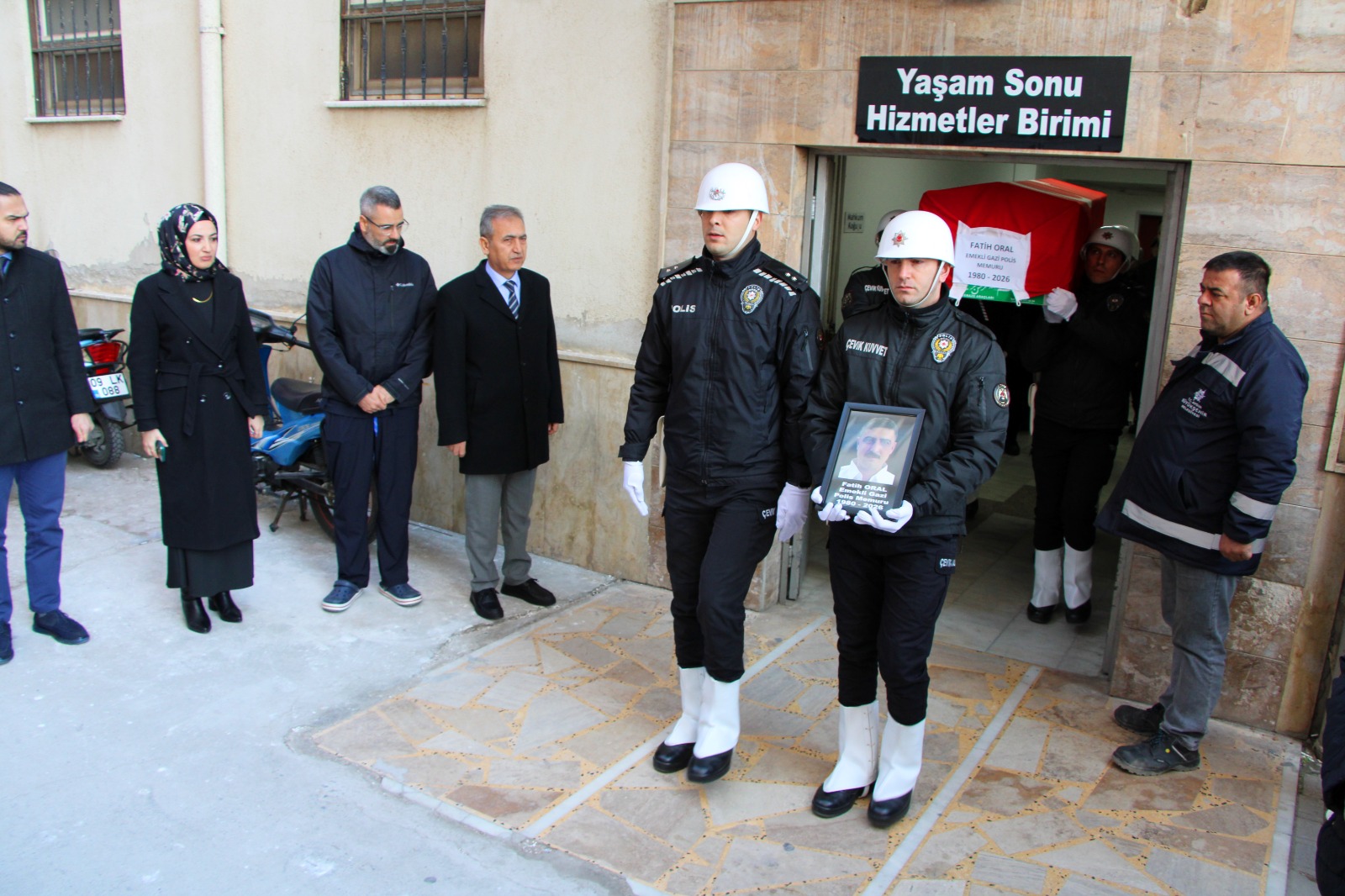 Sehit Polise Veda 631916 5F063C48Ba66B29F38A9A6A3Ea21613E