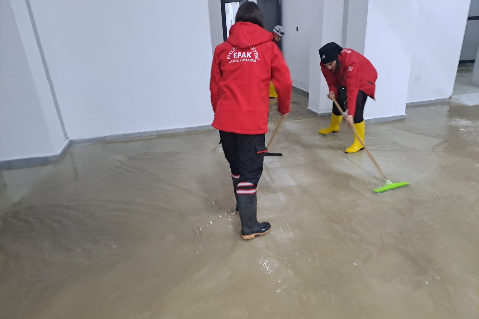 Sokede Selin Ardindan Umut Oldular Efak Sahada 632695 5F5013A47Bf9Cfb4F09A1F95F706F3Ea