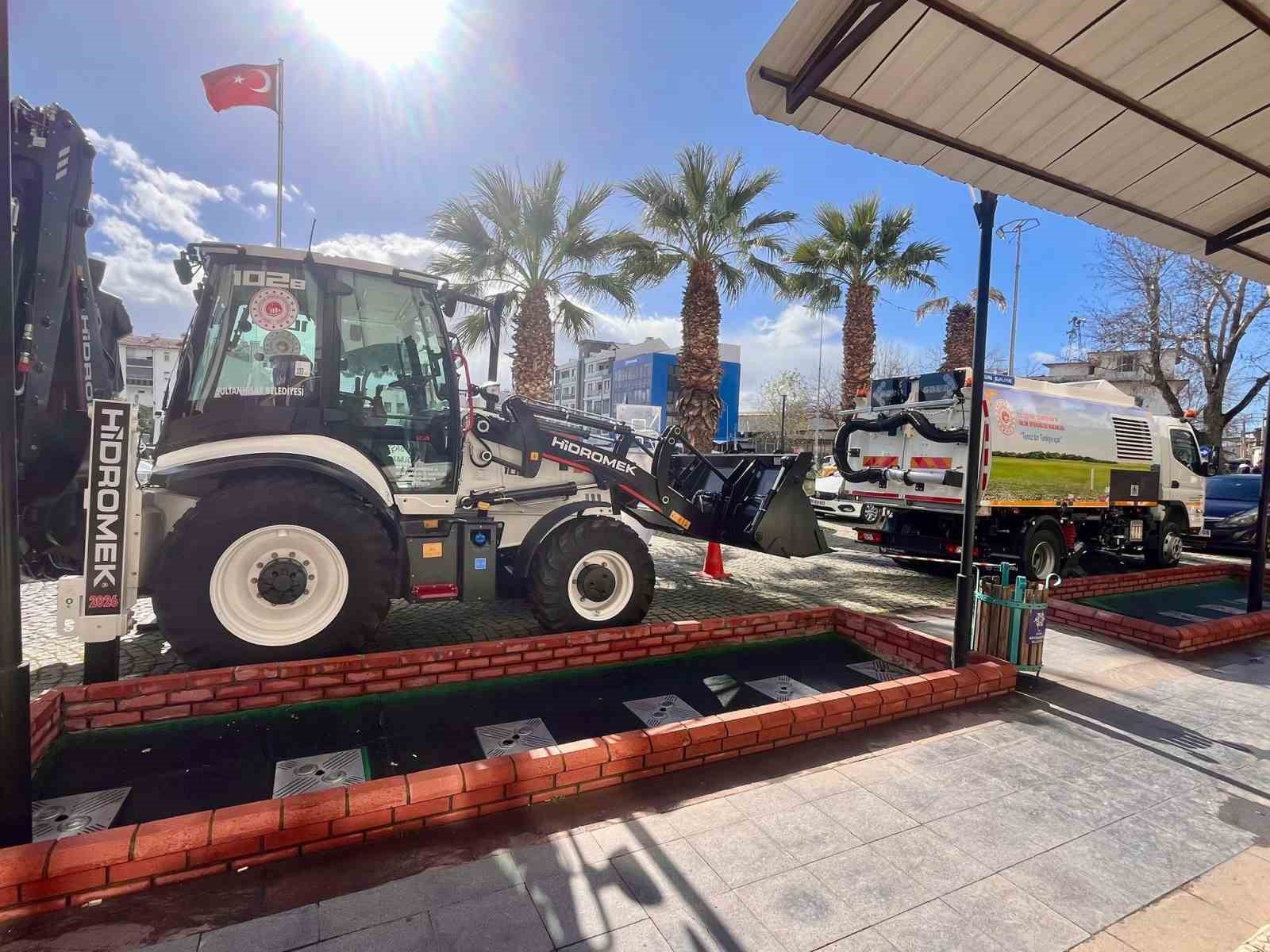 Sultanhisar Belediyesinin Arac Filosu Guclendi 2B328Fc83E86598540058B189Bdfce51