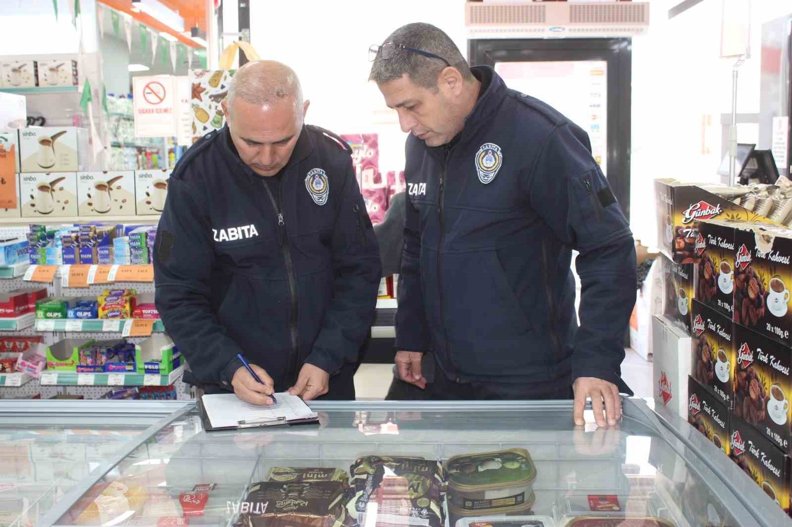 Sultanhisarda Zabita Ekipleri Marketleri Denetledi 2598Cd636Bd936A8845A7F0B401E4Aed