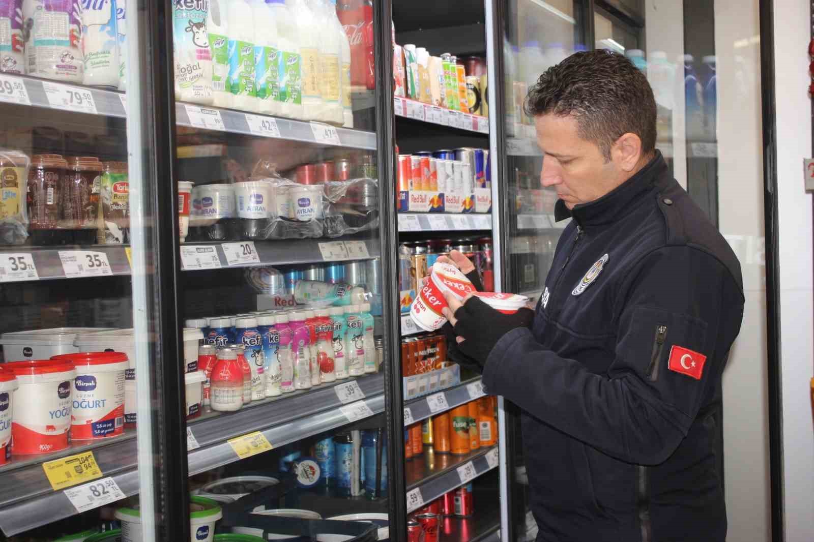 Sultanhisarda Zabita Ekipleri Marketleri Denetledi Ce54177D5712E4Cd37Defc8E18450C78