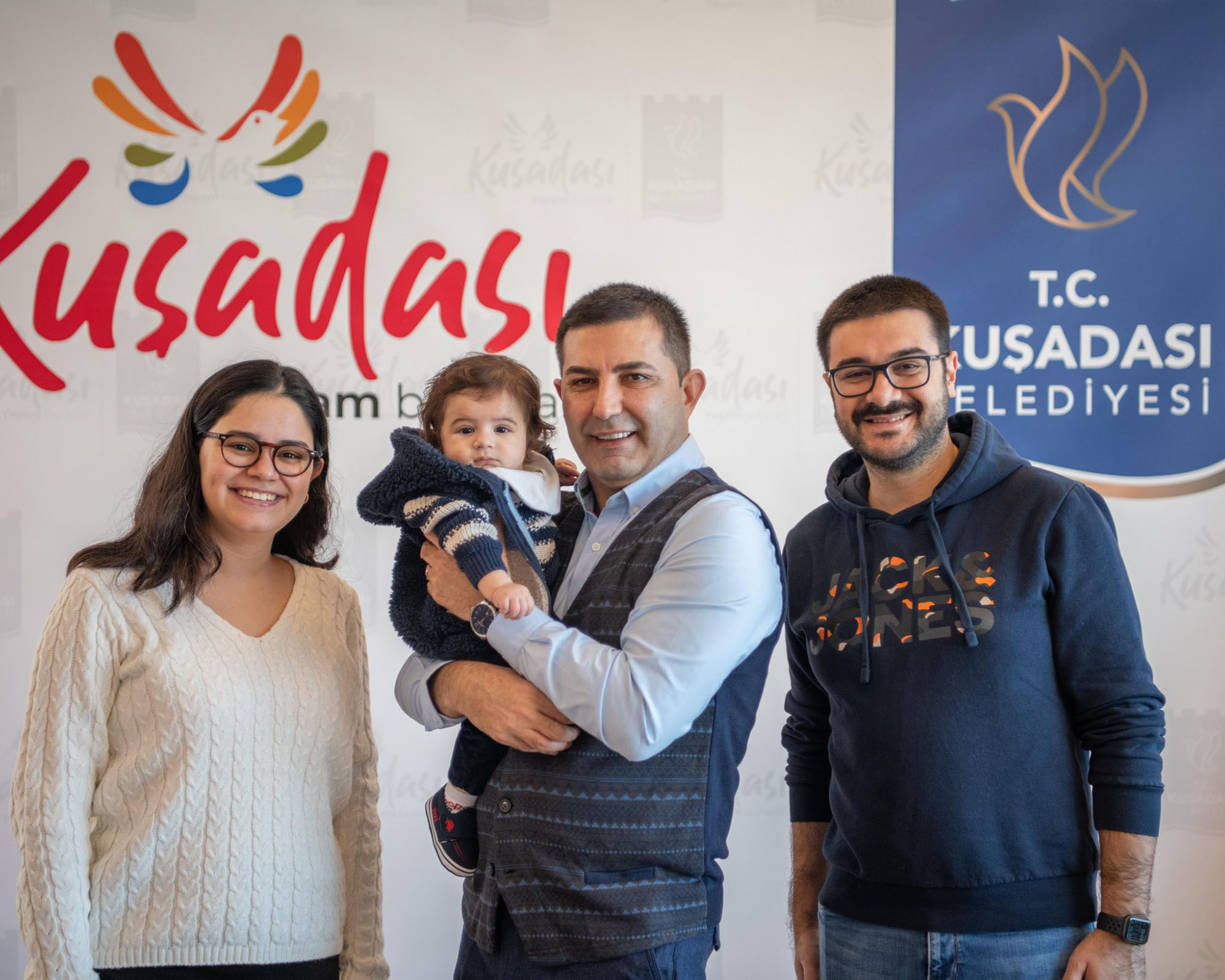 Teoman Bebegin Ailesinden Baskan Gunele Ziyaret 630692 796B7890E3Fb05Cc344339Ac12570Ab5