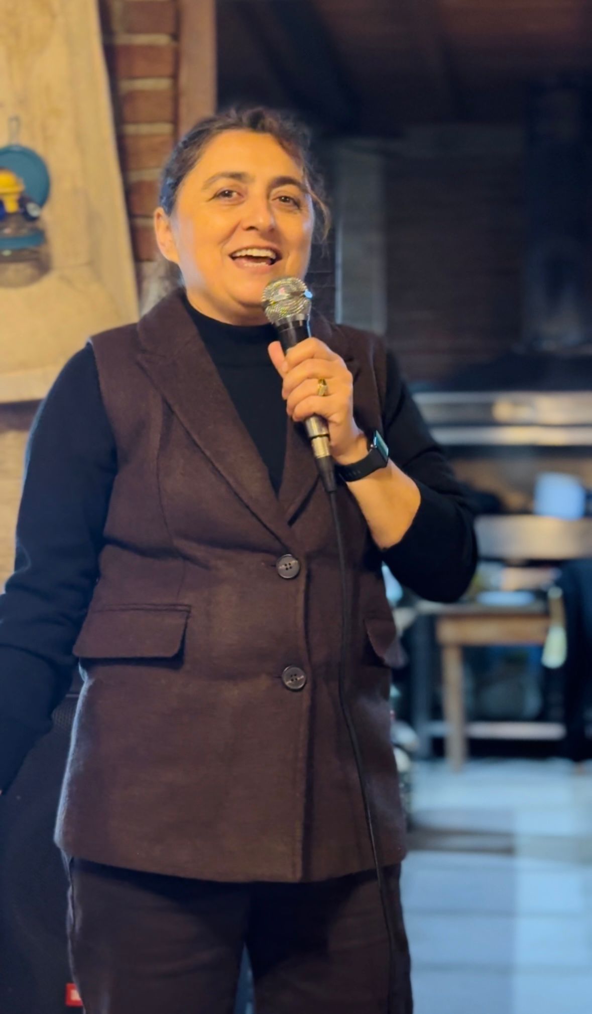 Turkiyenin Ilk Kadin Adayi Karagozun Yarattigi Farkindalik Ulke Geneline Yayildi 633763 95A7B74Bd2787D40A4A1715240C39C43