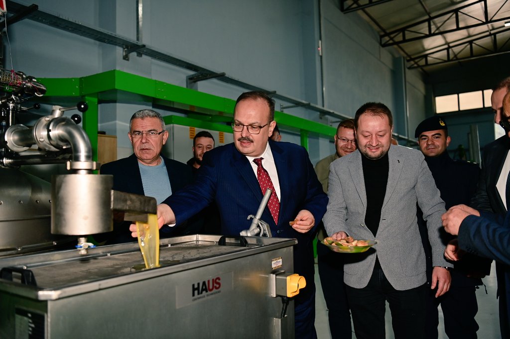 Vali Canbolat Hizmetleriyle Gorevini Korudu 628423 14F626F92E8Dacbfe8A4A525D98B54B7