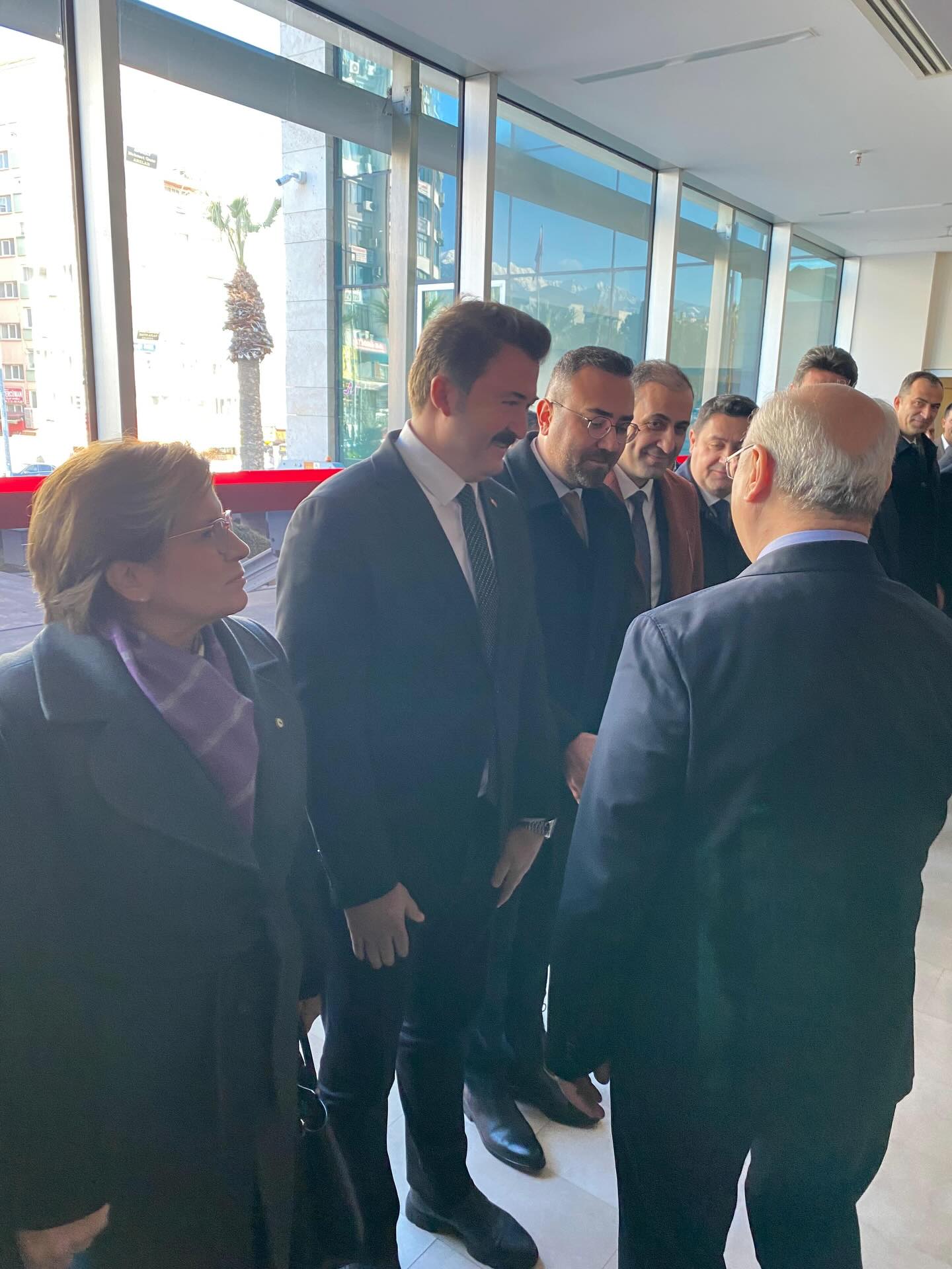 Vali Kosgere Aydin Surprizi 631607 Ee7E230D510799568Bad4E707D46F0Ac