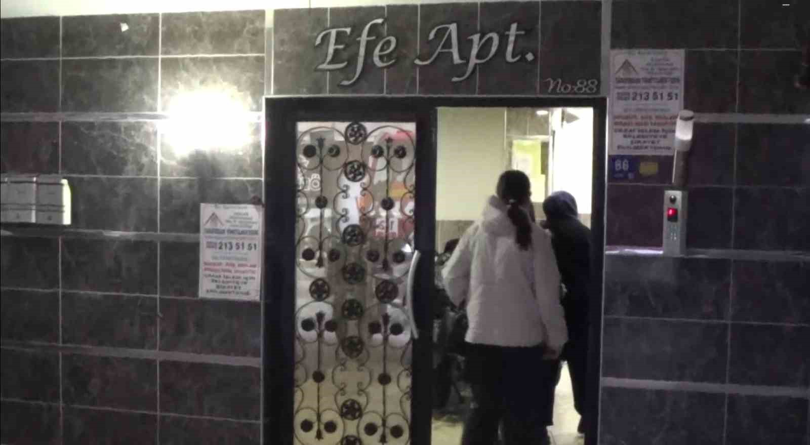 Yakinlarinin Haber Alamadigi Kadin Yataginda Baygin Bulundu 83050Ef0Ce531308Ce552D53Cc499B12