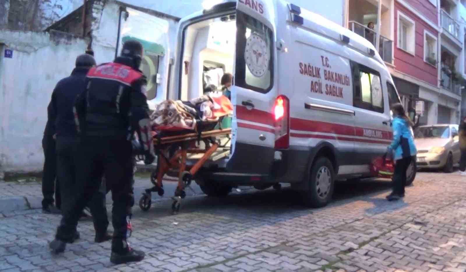 Yakinlarinin Haber Alamadigi Kadin Yataginda Baygin Bulundu B873Abc313Cc5F79Dd719Dd92Bfa7F2C