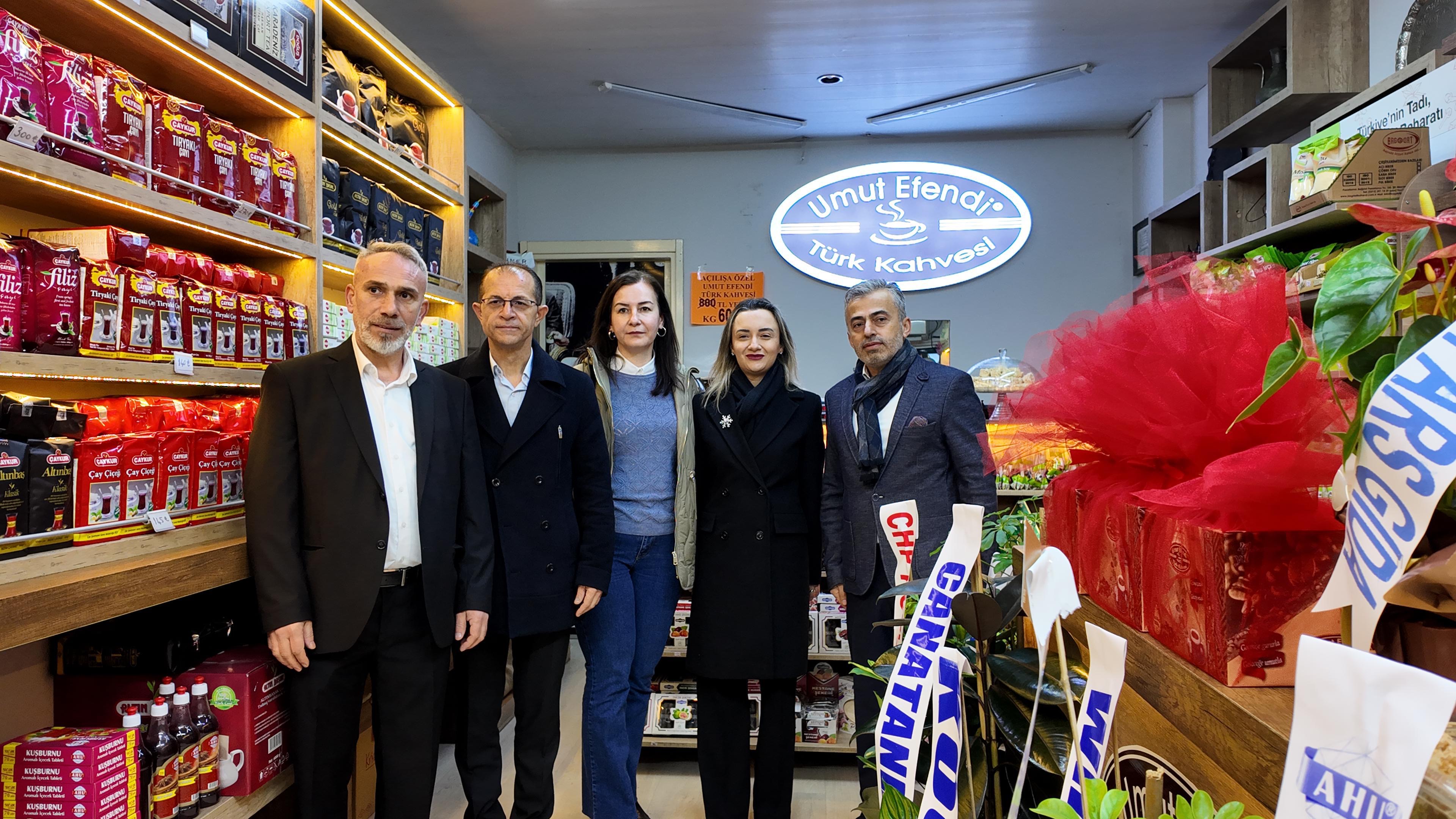 1999Dan Gelen Lezzet Nazillide Umut Efendi Kapilarini Acti 639022 978342C071374072Cef836Be31504619