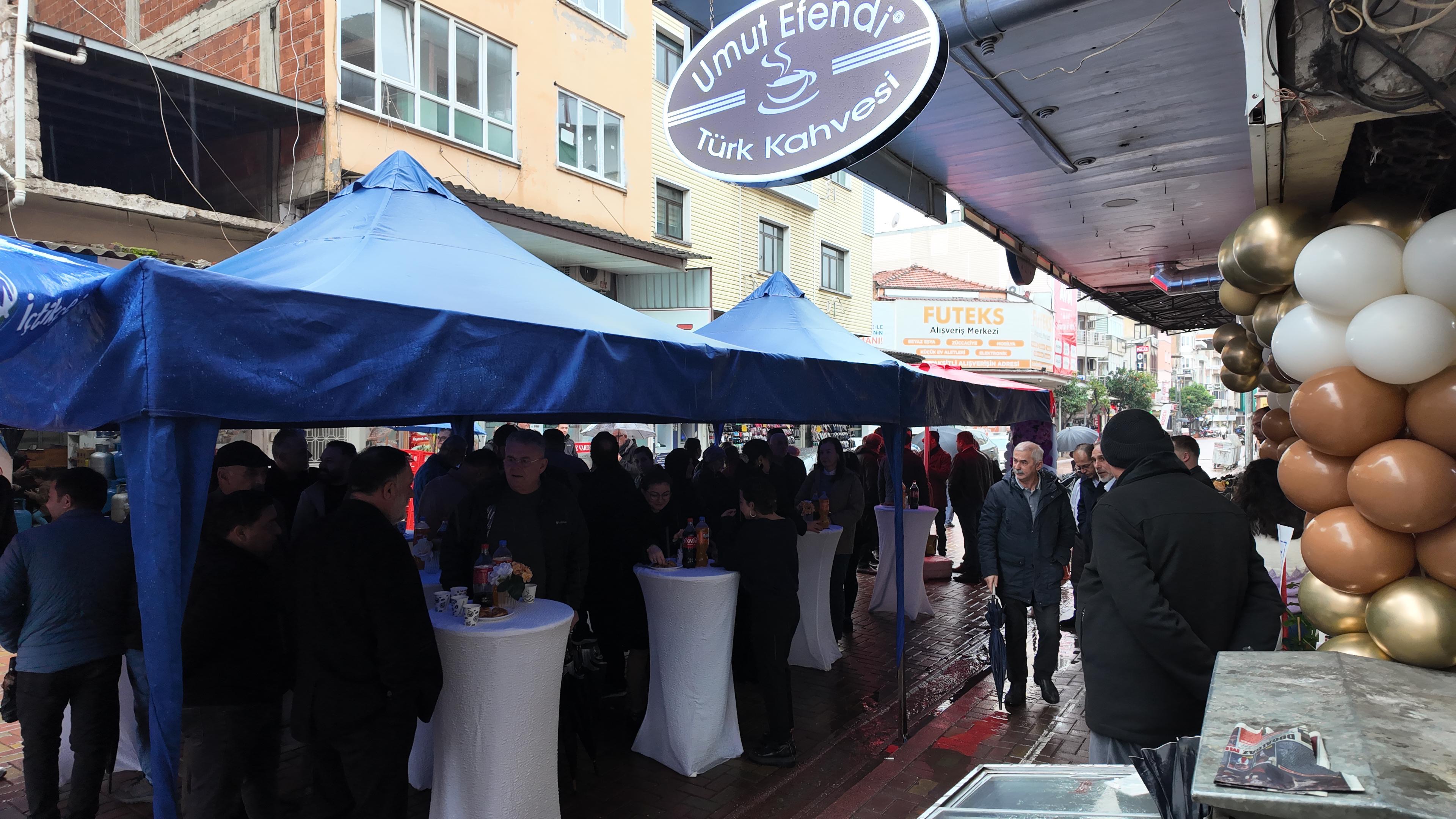 1999Dan Gelen Lezzet Nazillide Umut Efendi Kapilarini Acti 639022 B2C69Dca1Aacb021605549Dddda96E96