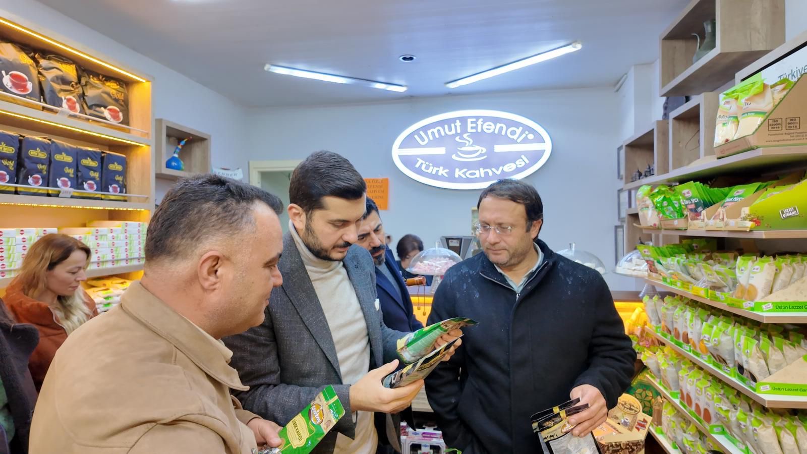 1999Dan Gelen Lezzet Nazillide Umut Efendi Kapilarini Acti 639022 F19045072411Ce5194Eb4934A926F875