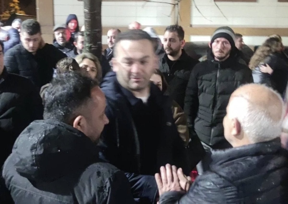 698C2163Ebaf2466 W1200Xh849