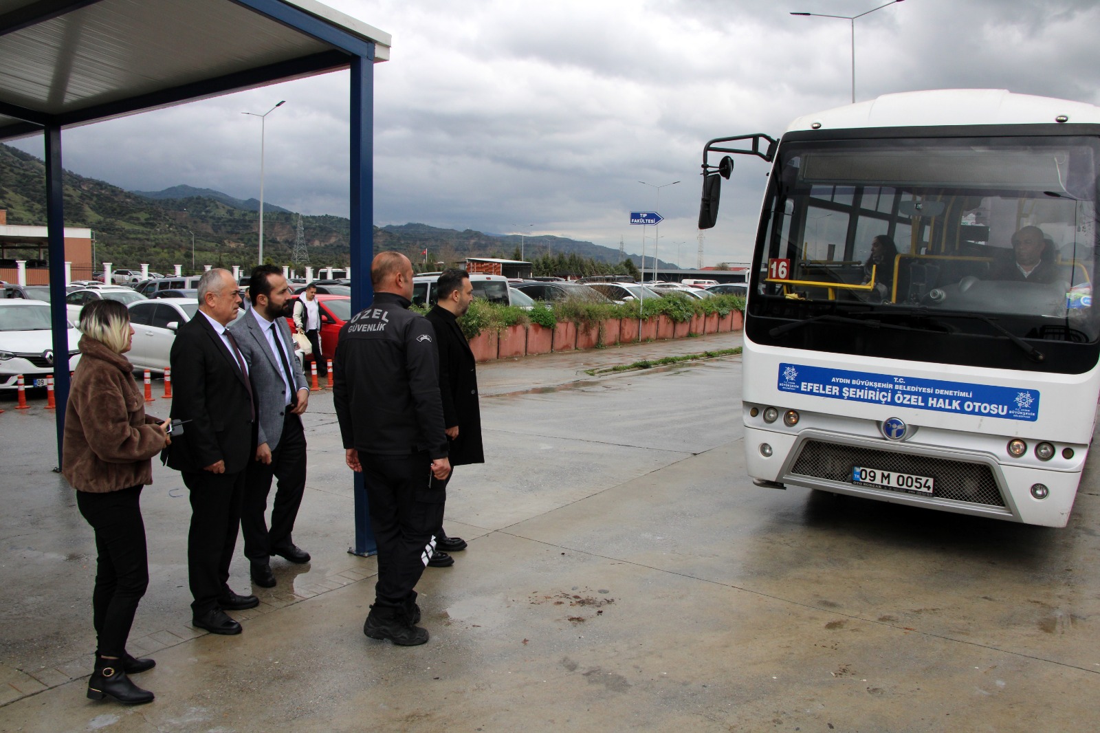 Adudeki Yol Hasari Yerinde Incelendi 639885 D062621358F3D33C9713D706Eec9218C