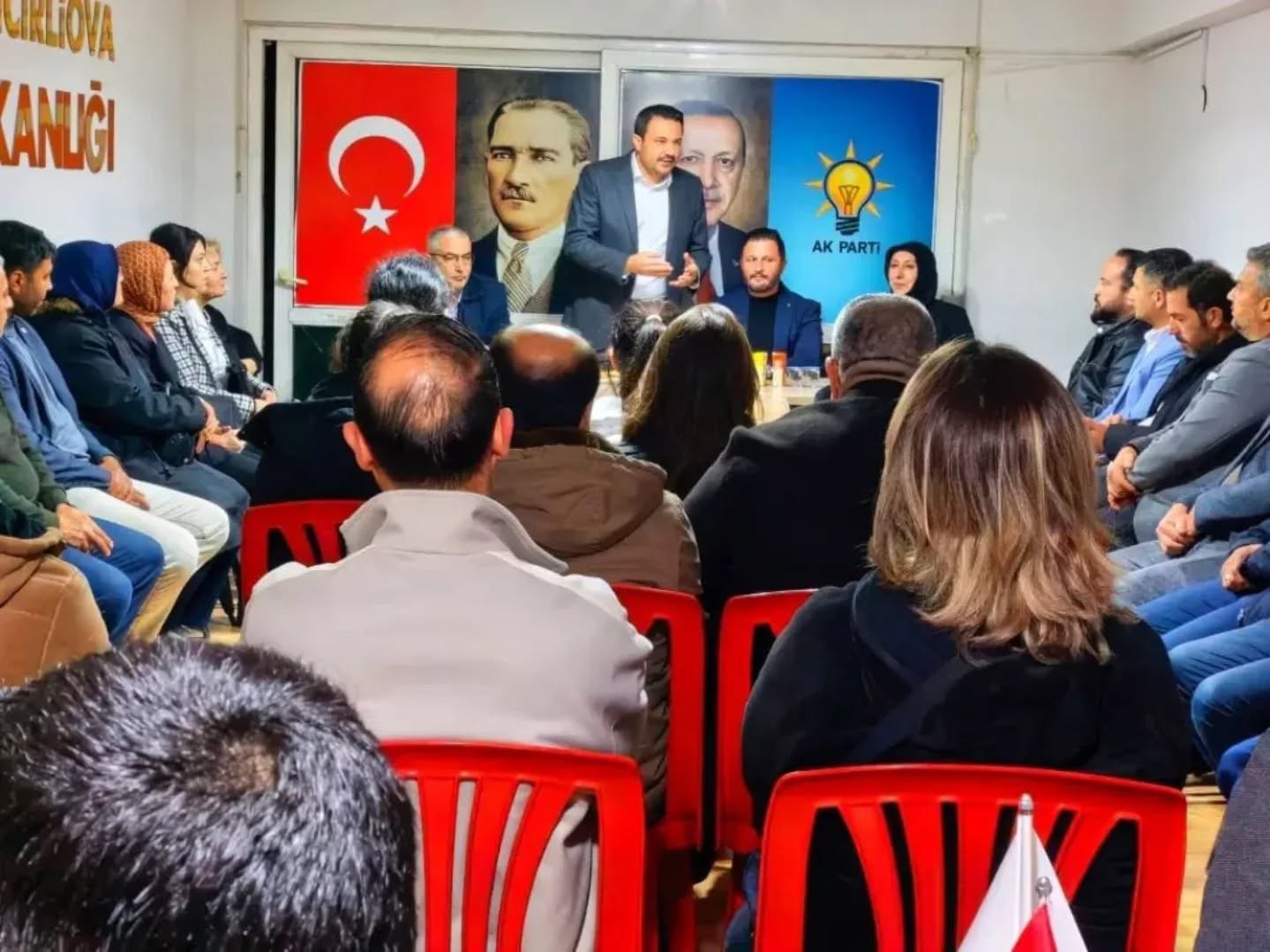 Ak Parti Incirliova Toplandi Yuzbasioglu Partimizin Iktidari Icin Calisiyoruz 639996 Ade4Eef74854A404F5D8447196161510