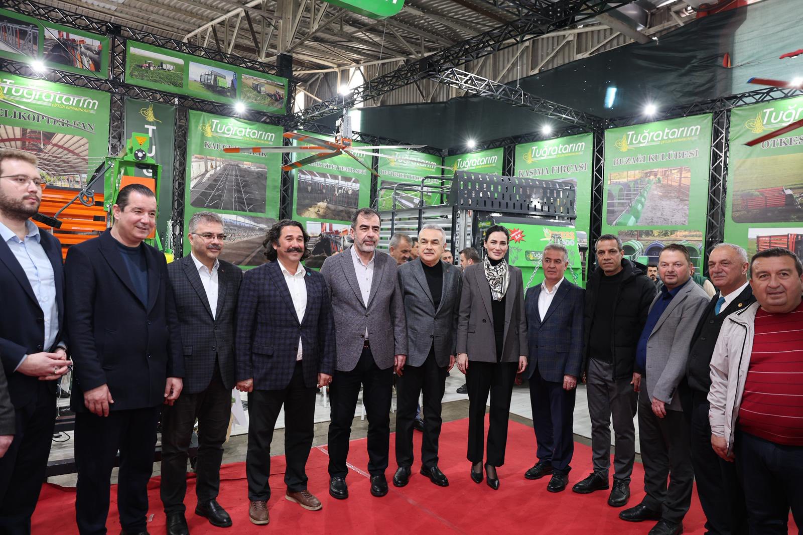 Ak Parti Teskilatindan Aydin Tarim Fuarina Ziyaret 638975 1087173878Ee9Aee7Bef31A2E557Edee