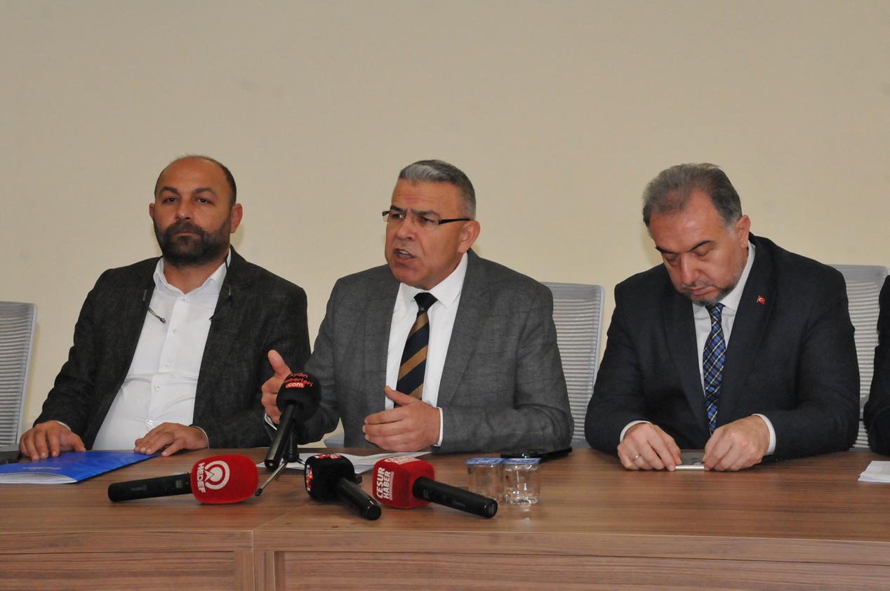 Ak Partili Gurer Chp Aydina 15 Milyarlik Yatirima Hayir Oyu Verdi 638323 73Febb070Bb6B1E2Cc1200849D84621A