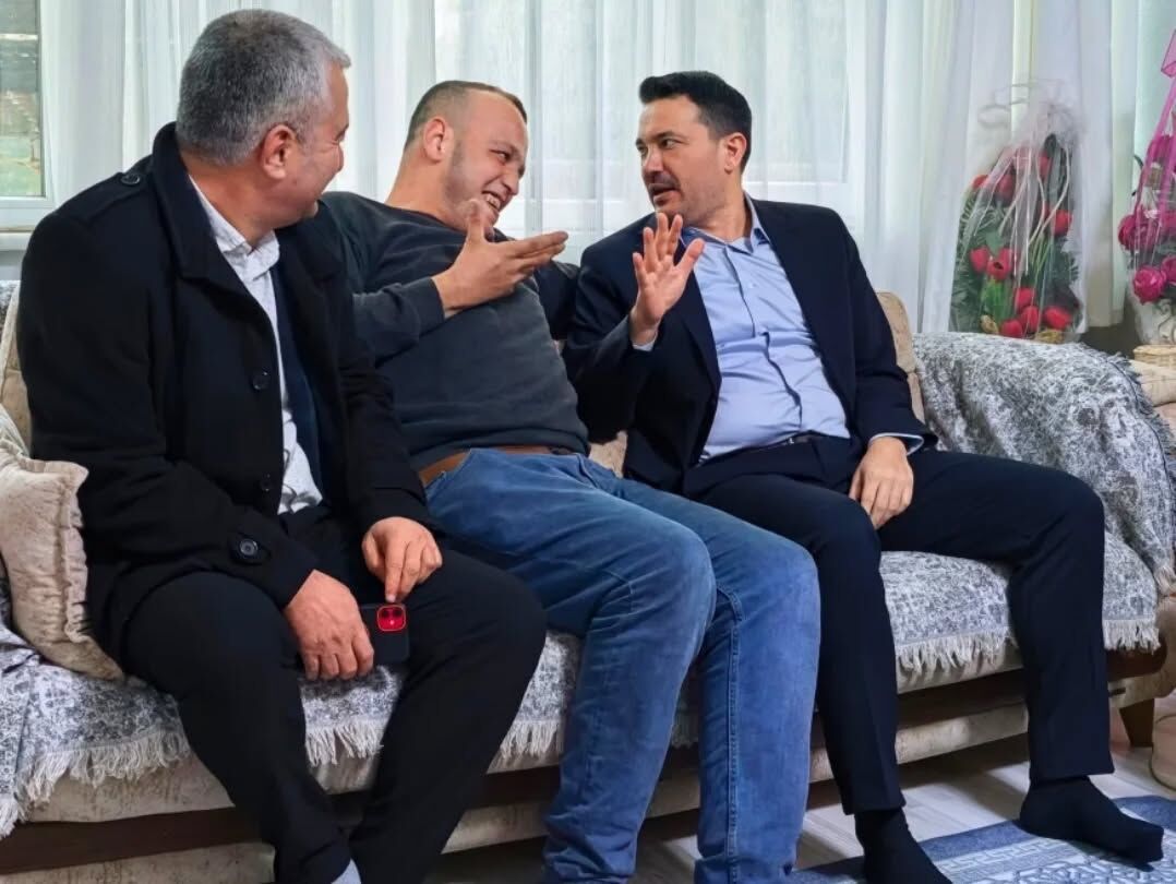 Ak Partili Tuncer Kocarlinin Sevilen Isimlerine Misafir Oldu 642421 54C6839Ea5B0Bd0Da782A6E0D5Eb2Edd