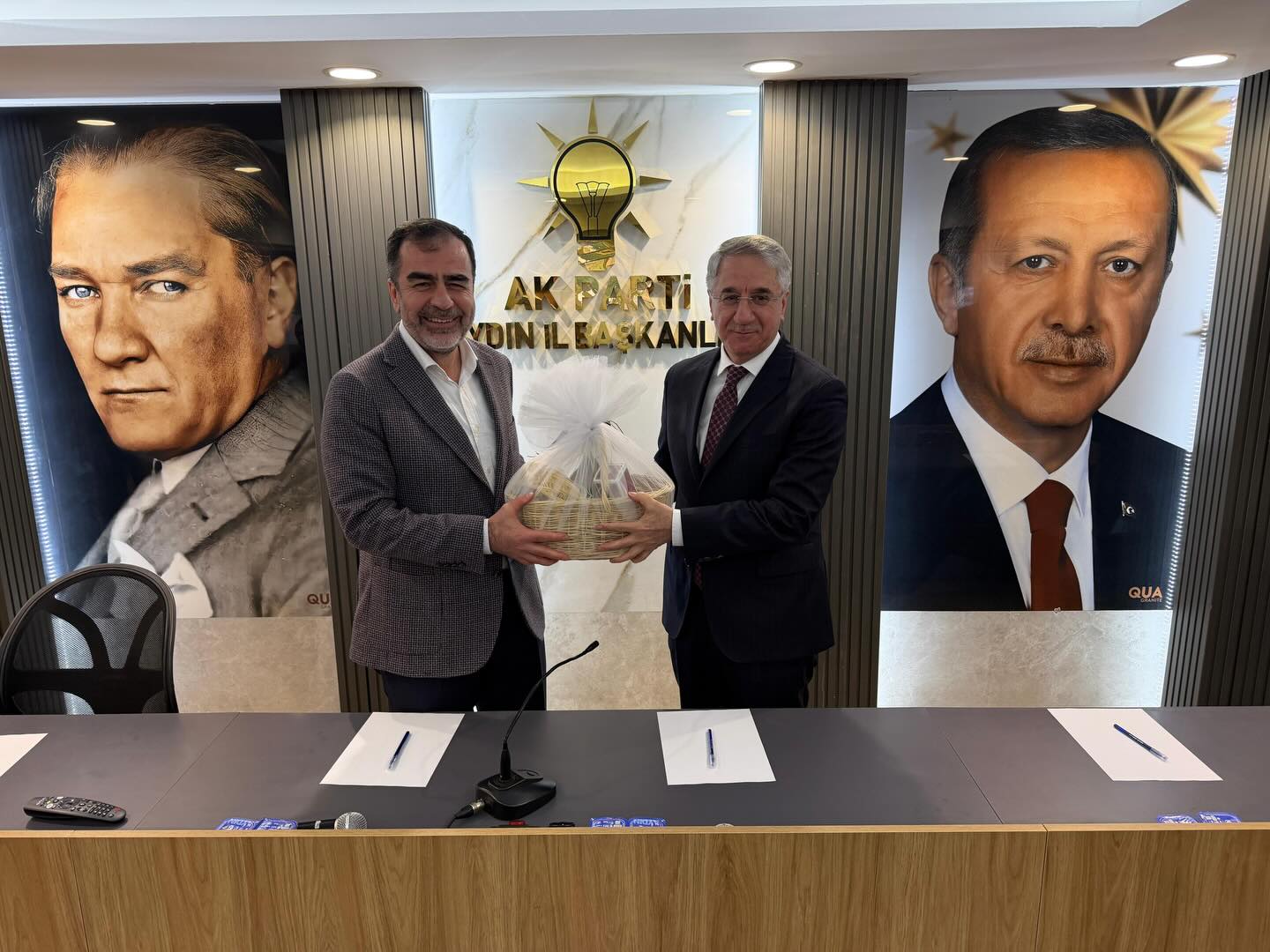 Ak Partili Yanilmazdan Aydinda Yogun Mesai 640006 F89981A6Af30F2421Dd71F70855D4572