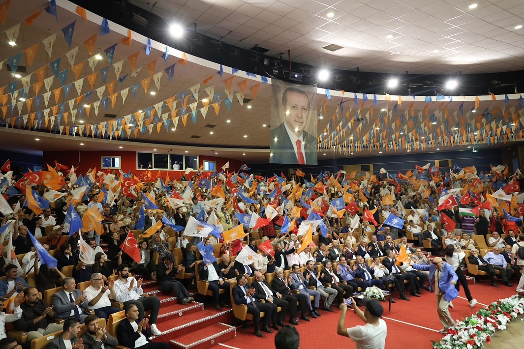 Ak Partililer Il Danisma Meclisinde Bulusuyor 637454 895Ecef2Effc704637F69Ee5F032E0E6