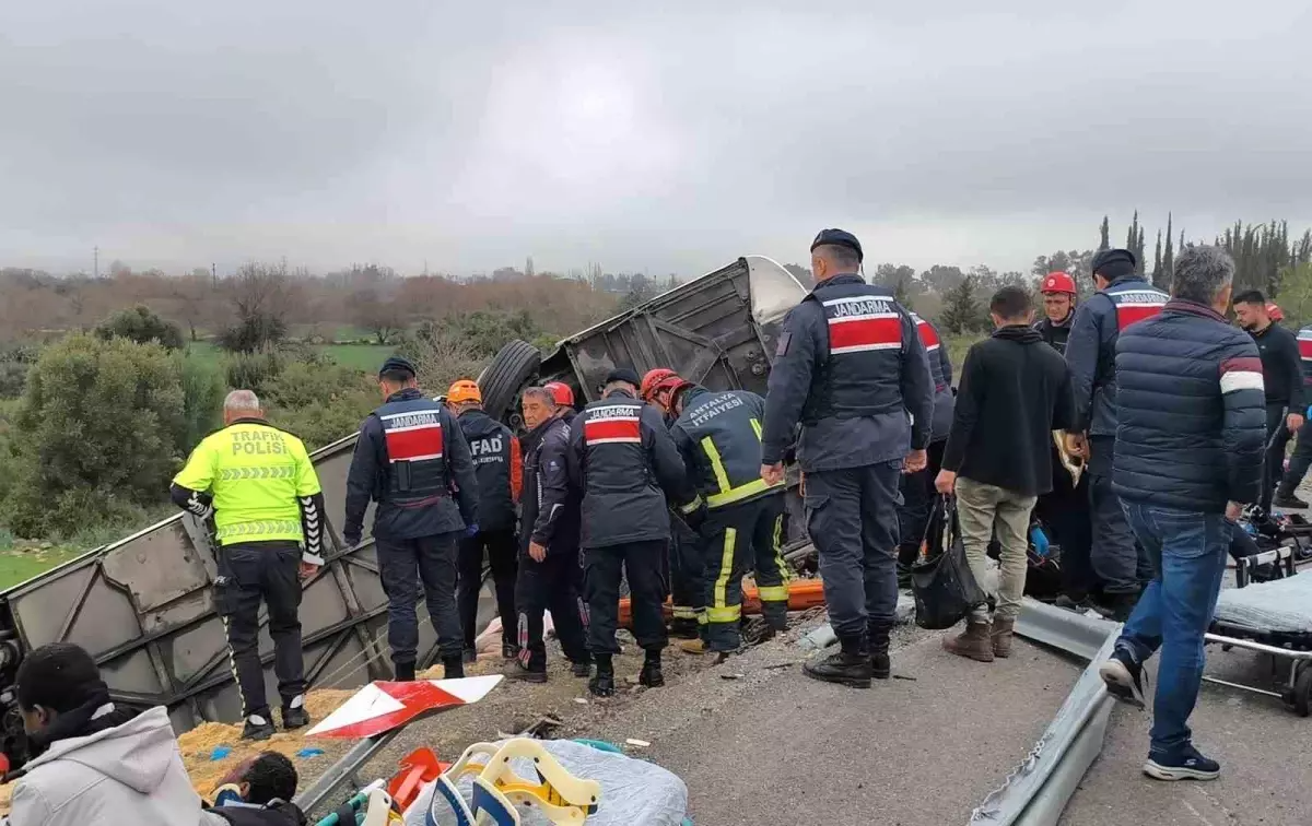 Antalya Da Trafik Kazasi Olu Ve
