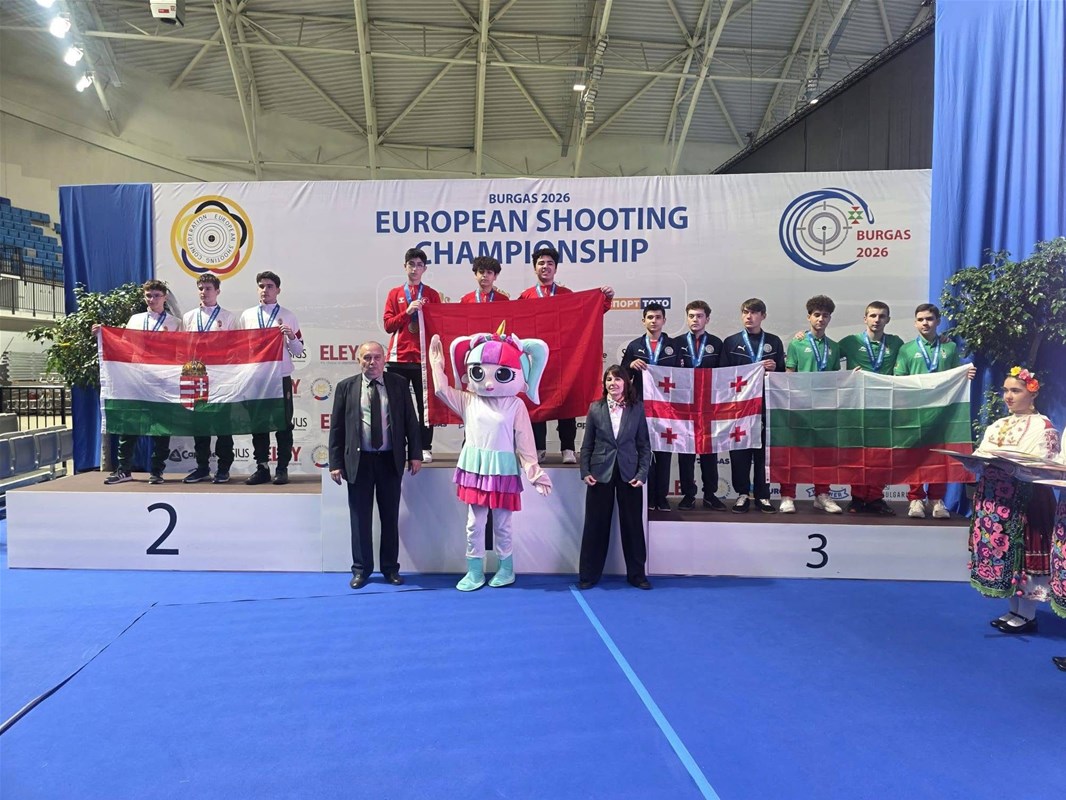 Avrupa Fatihi 3 Madalya Birden Kazandi 637198 028E796F8A1D96F14Fdef94834Fce47A