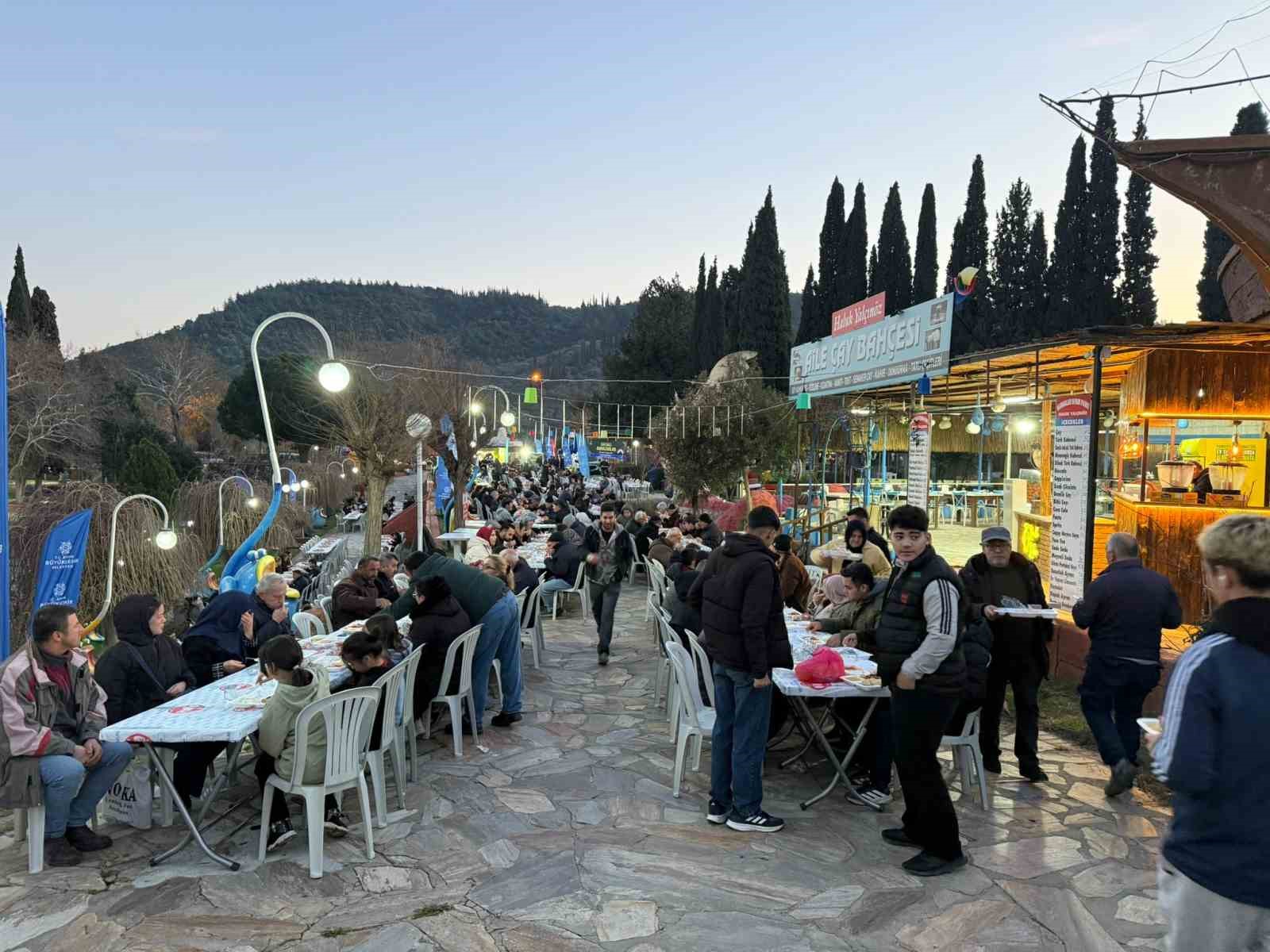 Aydin Buyuksehir Belediyesi Ramazanin Bereketini Kentin Dort Bir Yanina Tasiyor A16D4Be06A7De88E125Edace47Db2D9E