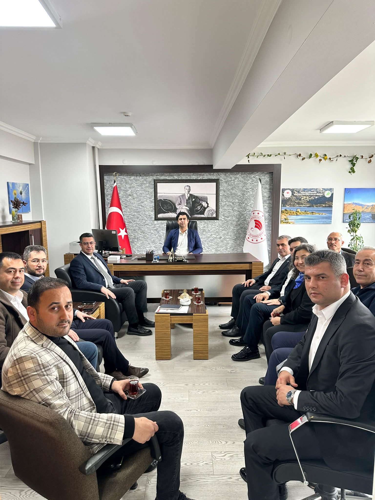 Aydin Dkmpde Bayrak Degisimi 637520 Ef2Bdcd78Aecac7D0F77F57Fb4F60Efb