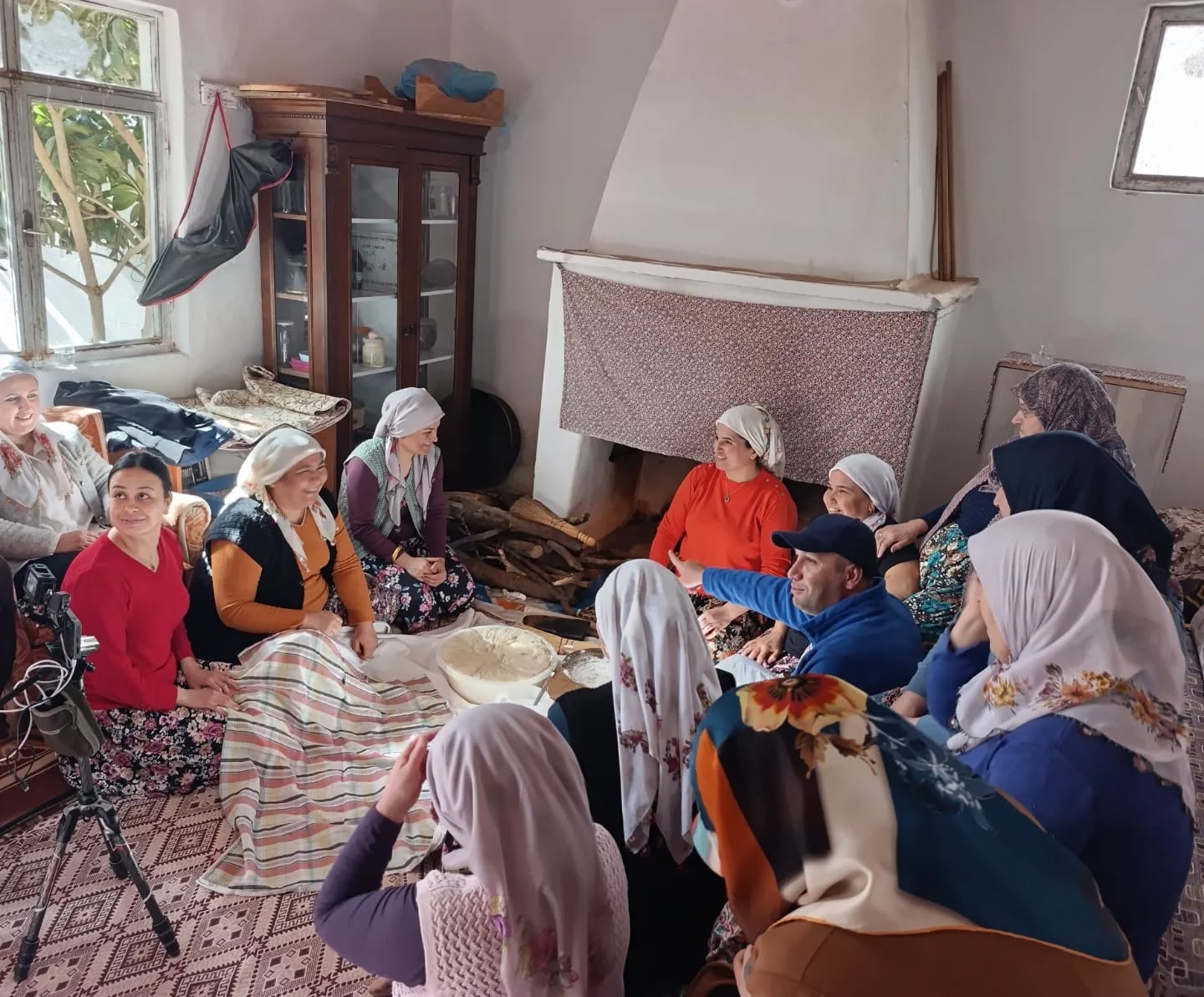 Aydin Sofrasi Ekrana Tasiniyor 637171 1B3E750Dee0E40Ac5Cf6Eb9643213B1A