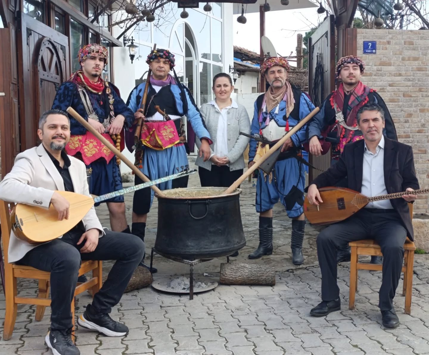 Aydin Sofrasi Ekrana Tasiniyor 637171 A2C4D8Bc4772Ee164B292D3D60Bdcf8D