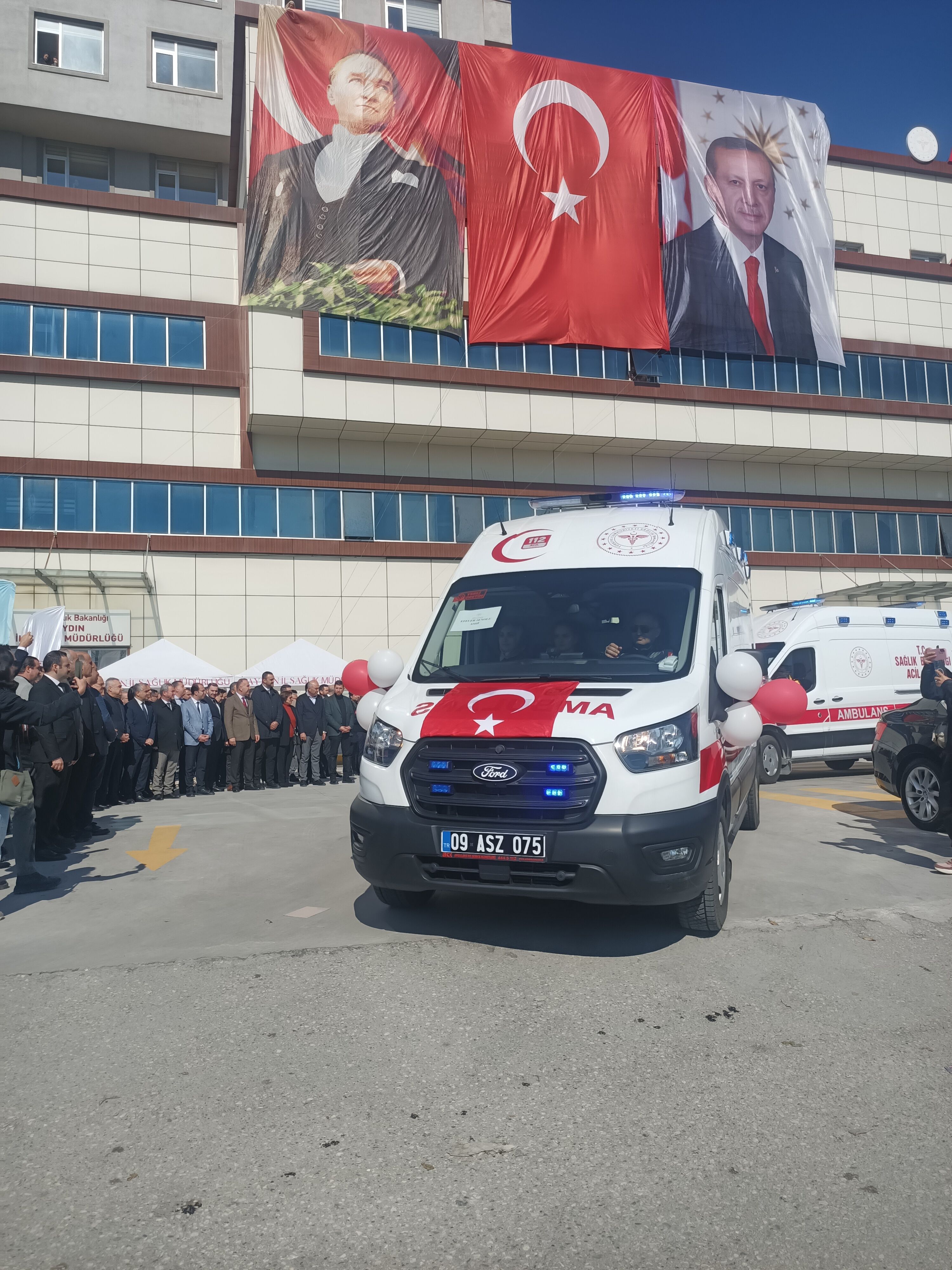 Aydina 16 Yeni Ambulans 642910 3B548594D13E6C46Fcaabd1388F88Fc5