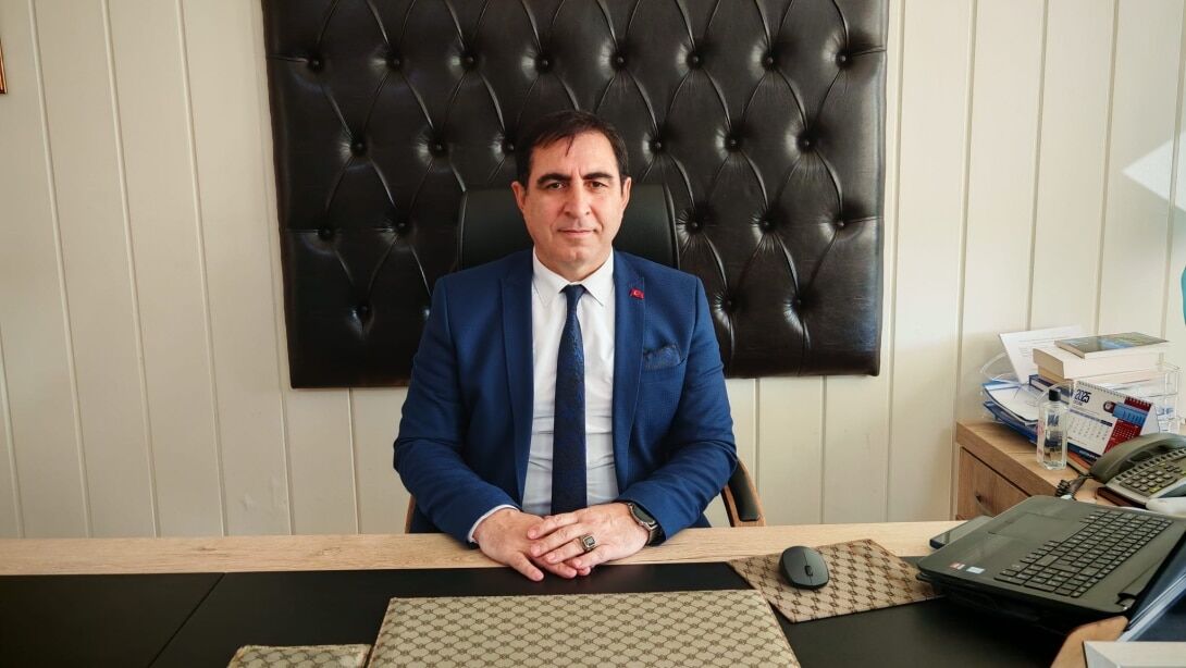 Aydinda 17 Ilcenin Milli Egitim Muduru Degisti 642407 71F64E2334C4857D5F3E0552D7F7E0D6 (2)