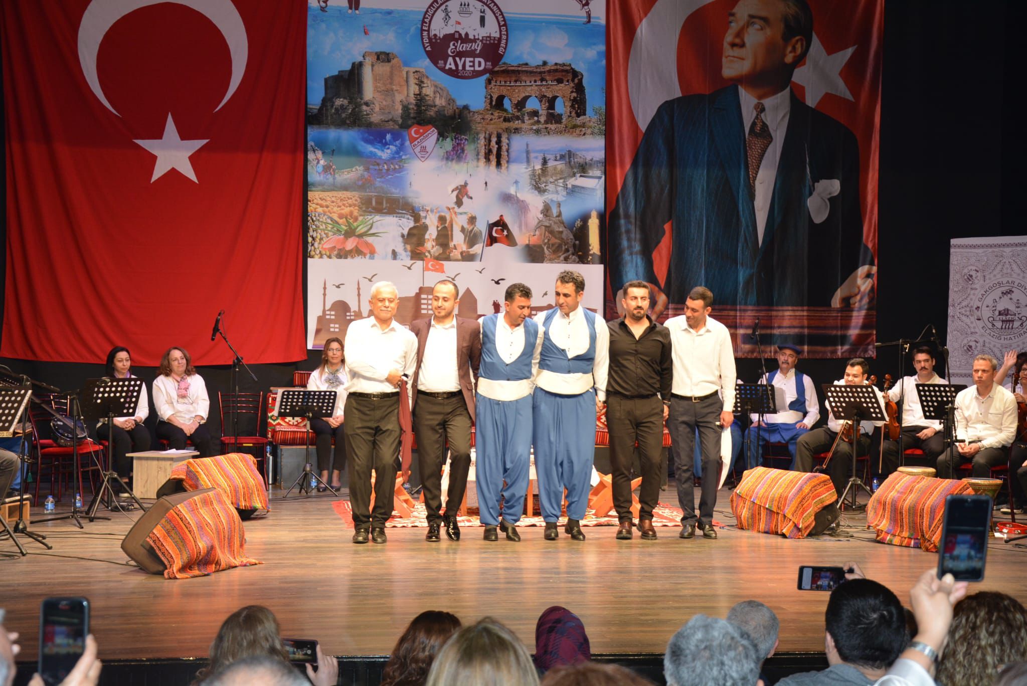 Aydinda Elazig Ruzgri Kursubasi Gecesi Yogun Ilgi Gordu 640250 A6036Cc3A8A4C1706442527Adede62E1